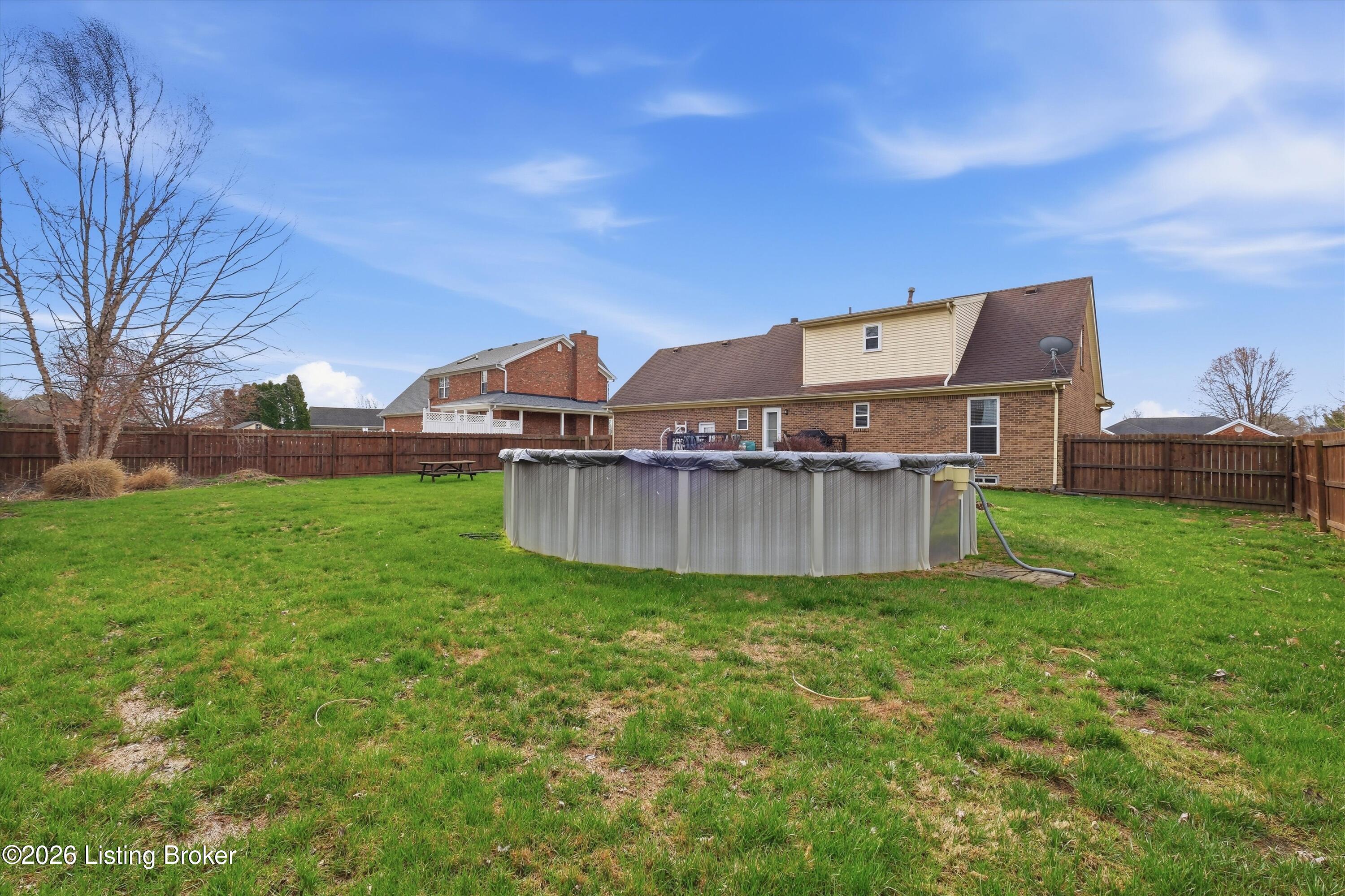 484 Circle Valley Dr