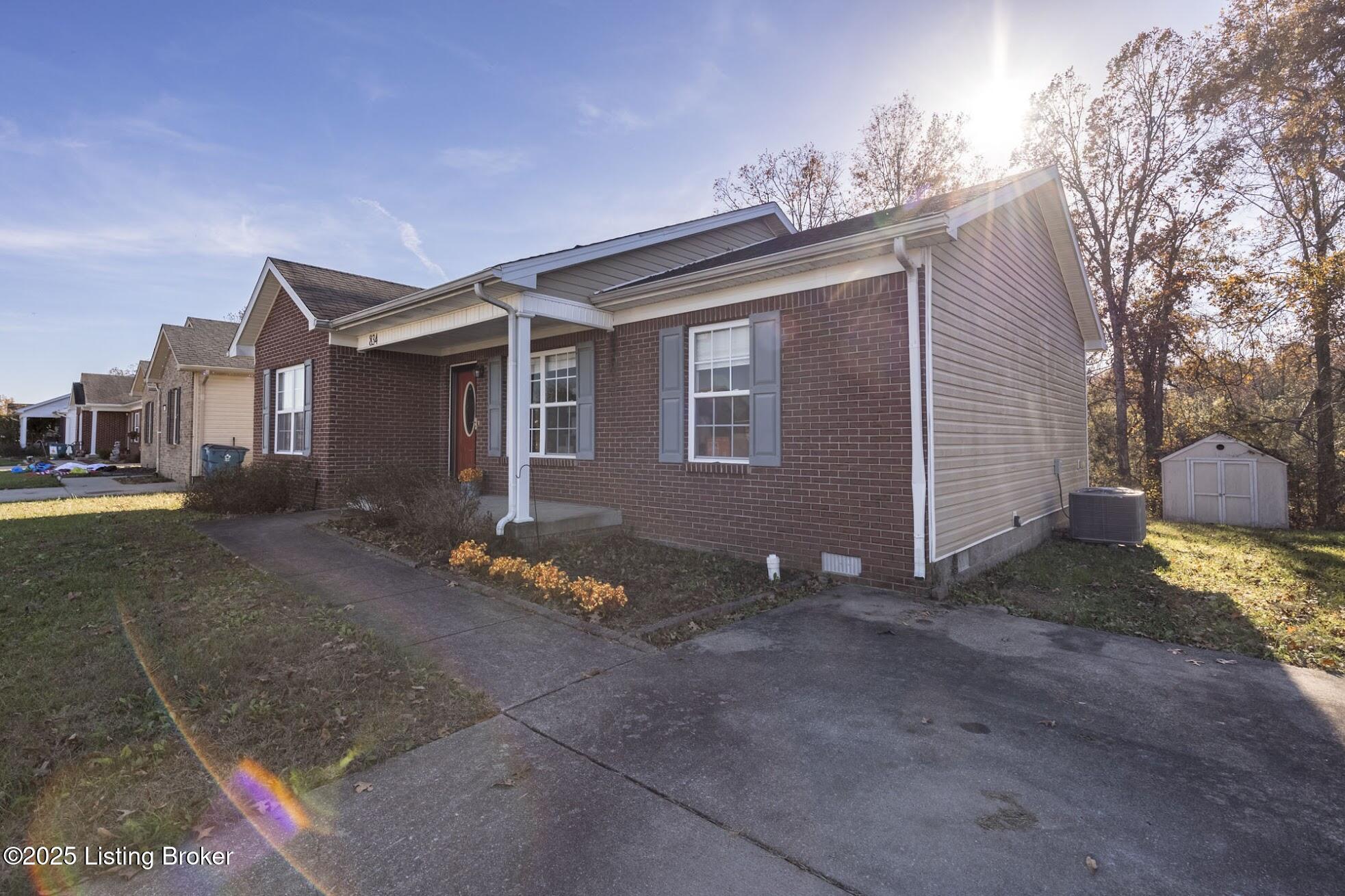 834 Tecumseh Dr