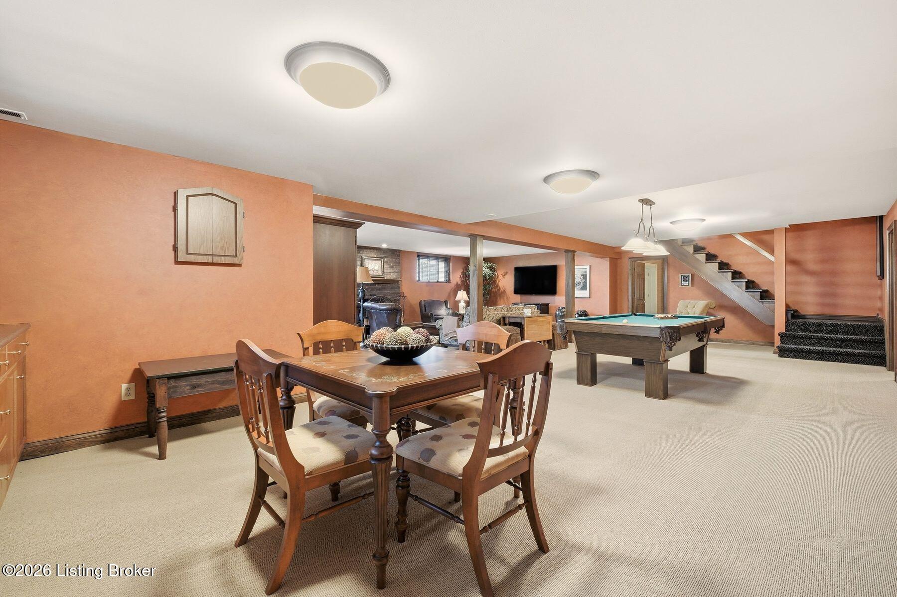 1402 Somerhill Way