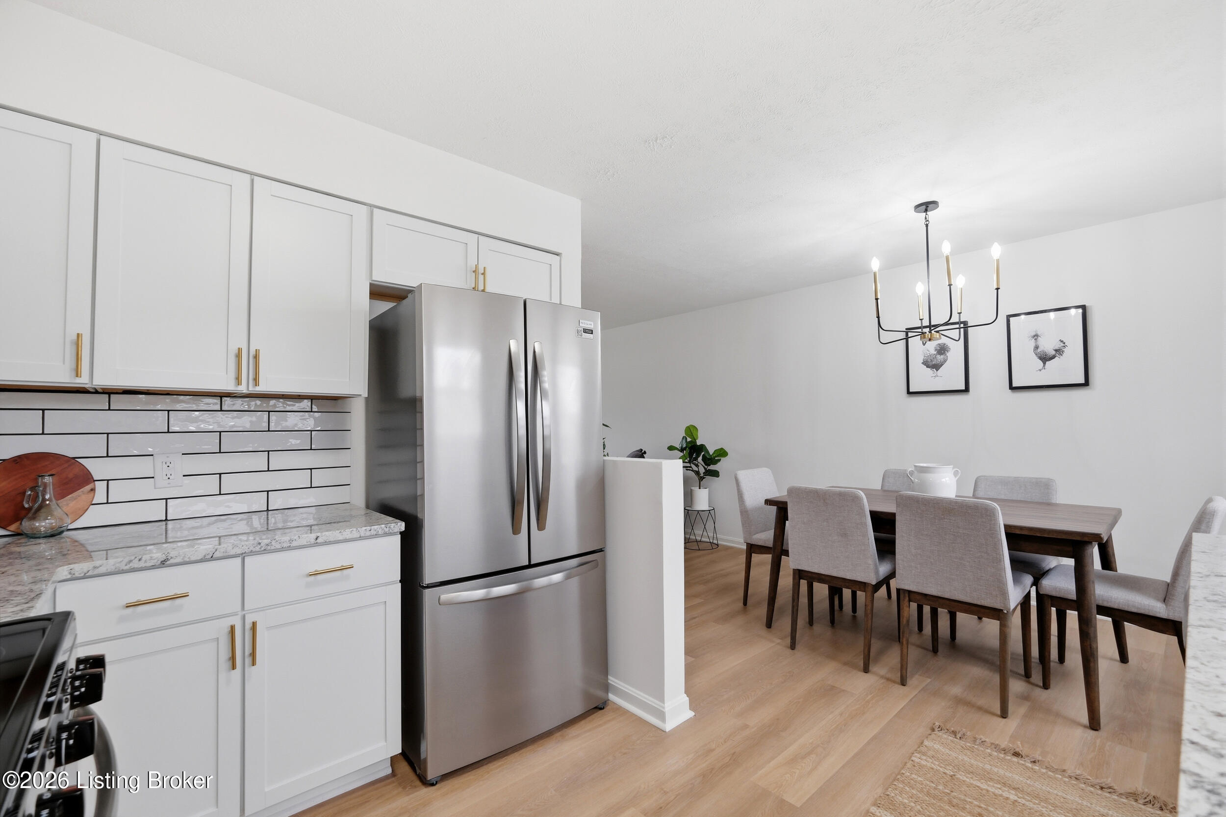5009 Paramount Dr