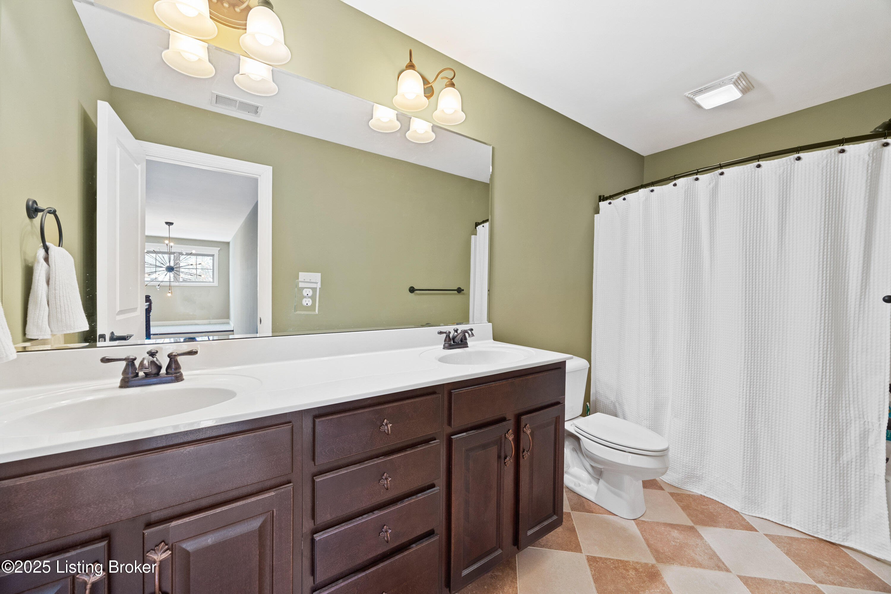 11101 Pebble Creek Dr