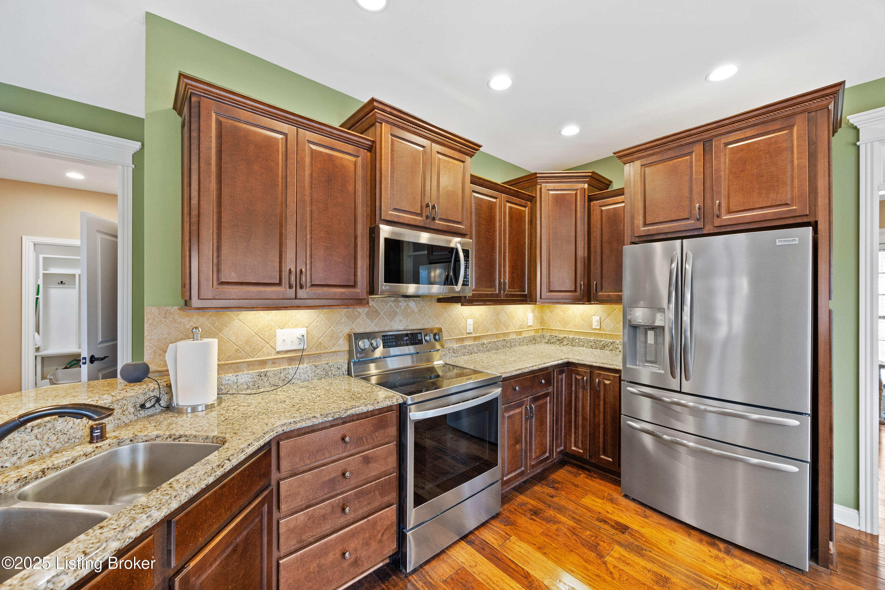 11101 Pebble Creek Dr