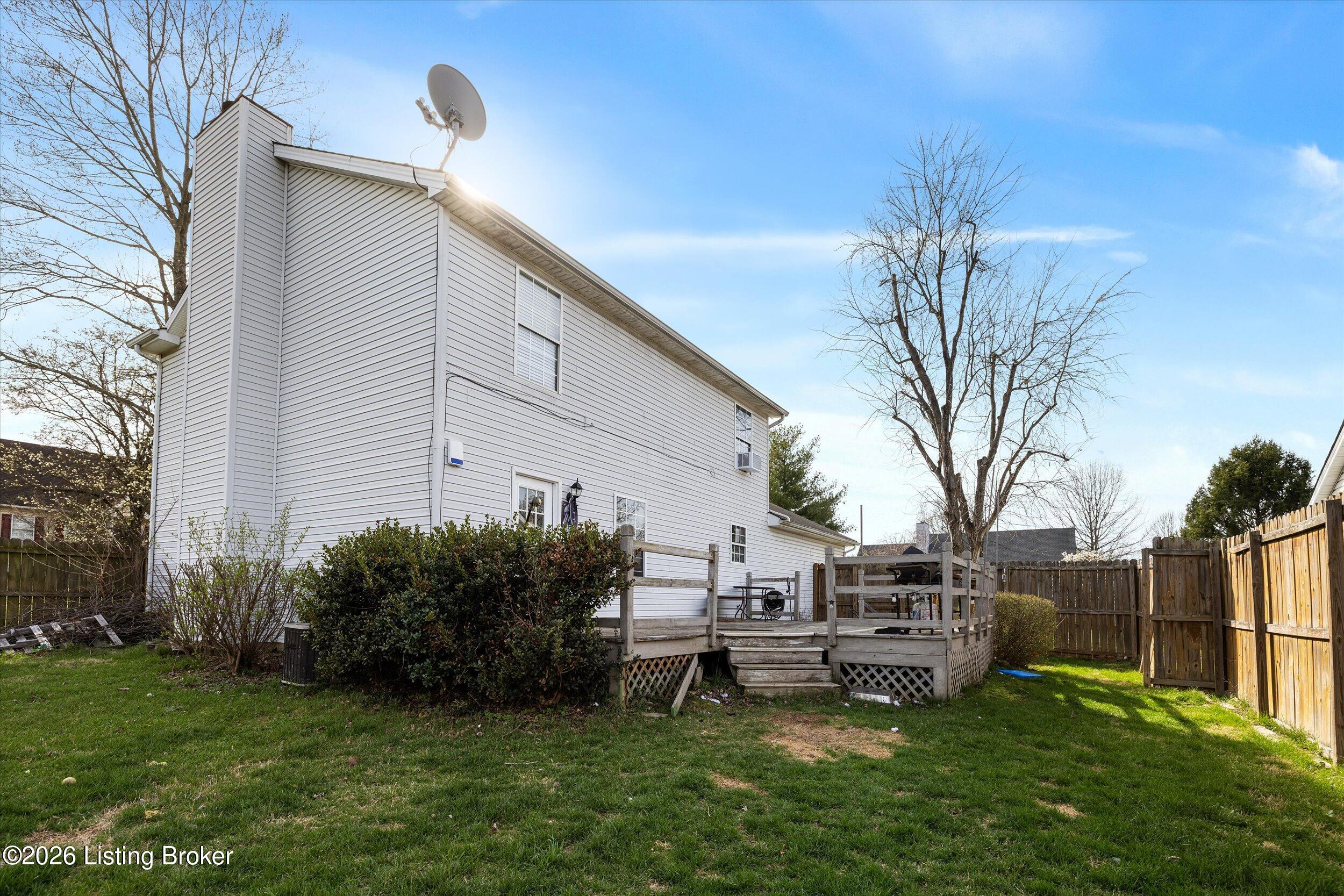 3817 Willowview Blvd