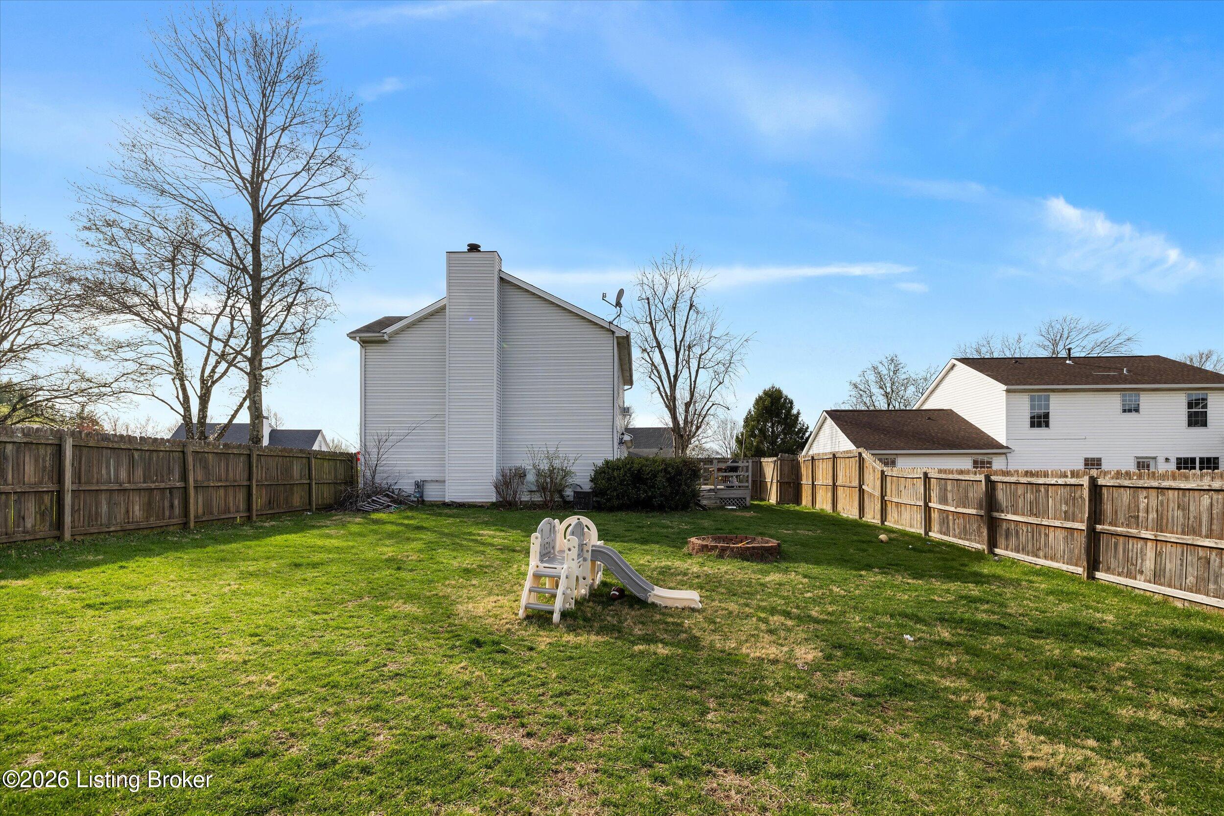 3817 Willowview Blvd