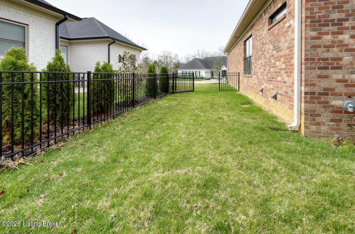 3103 Twin Creek Dr