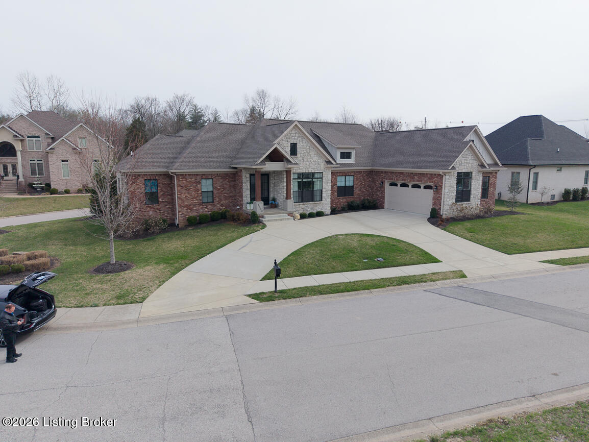 3103 Twin Creek Dr