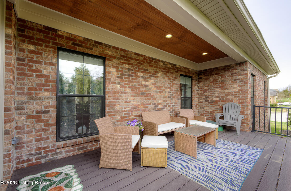 3103 Twin Creek Dr