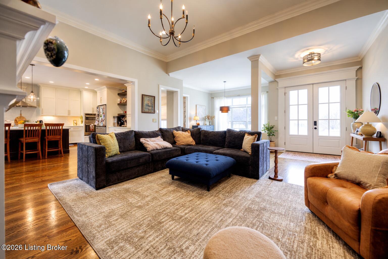 3103 Twin Creek Dr