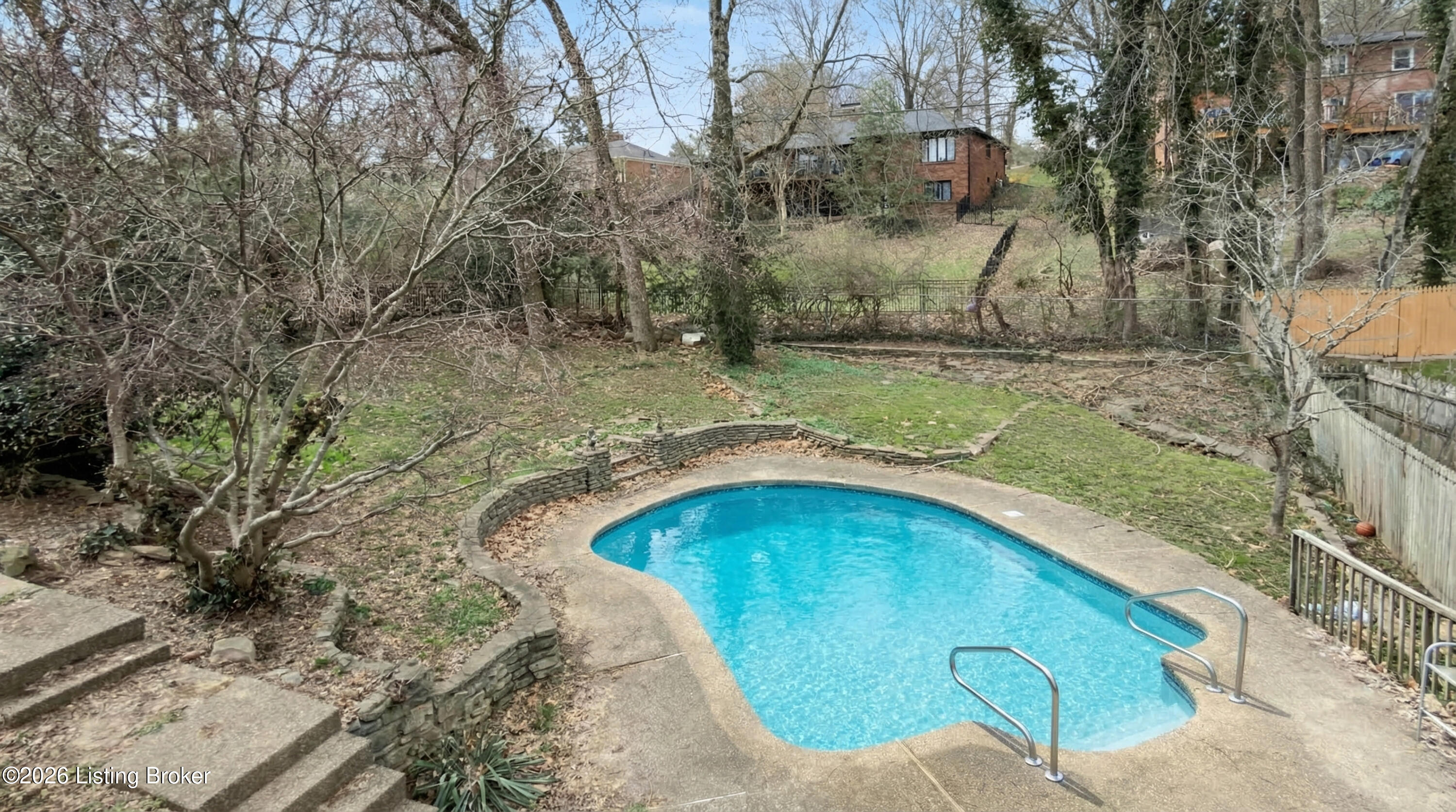 2406 Phoenix Hill Dr