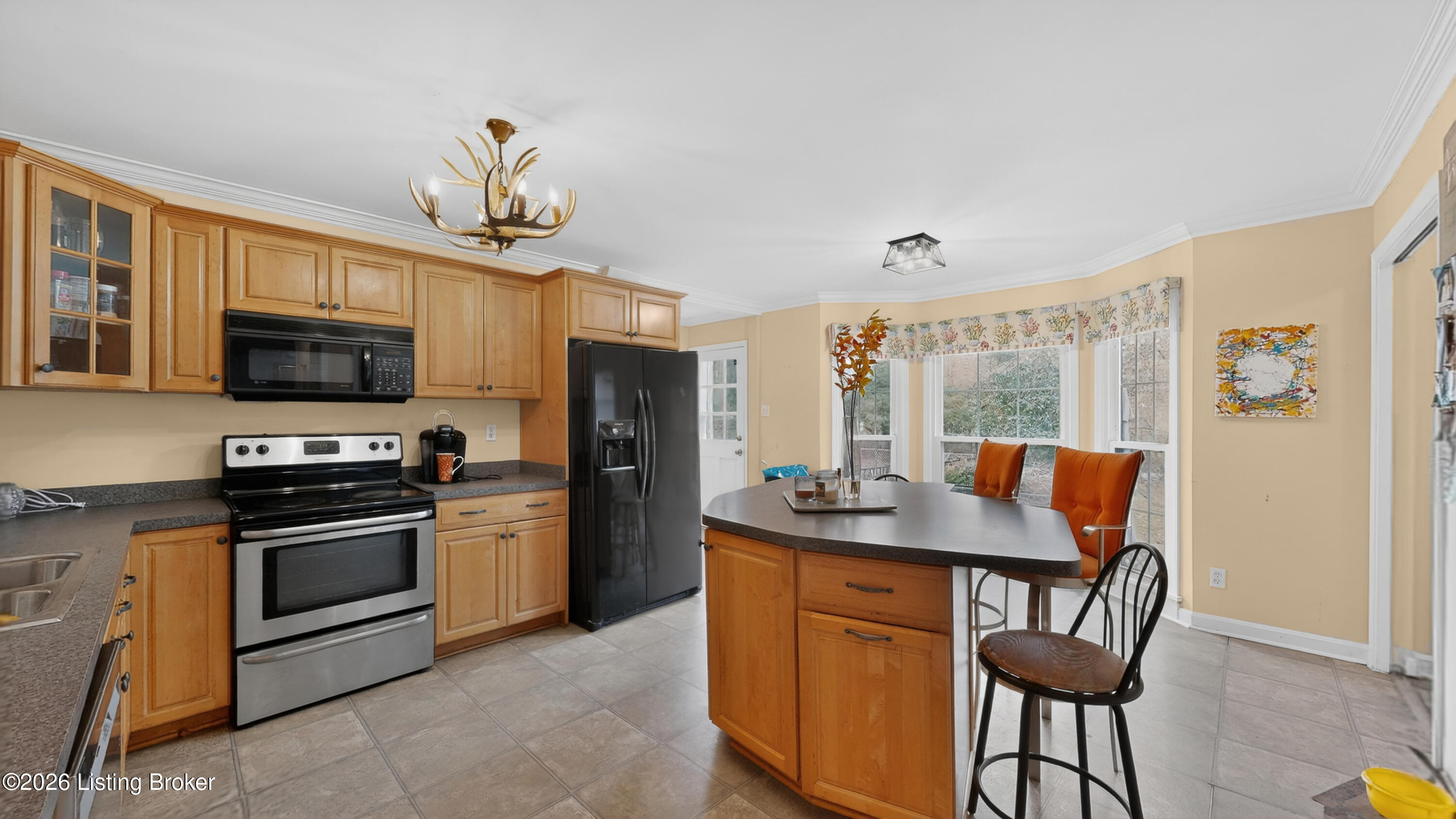 2406 Phoenix Hill Dr