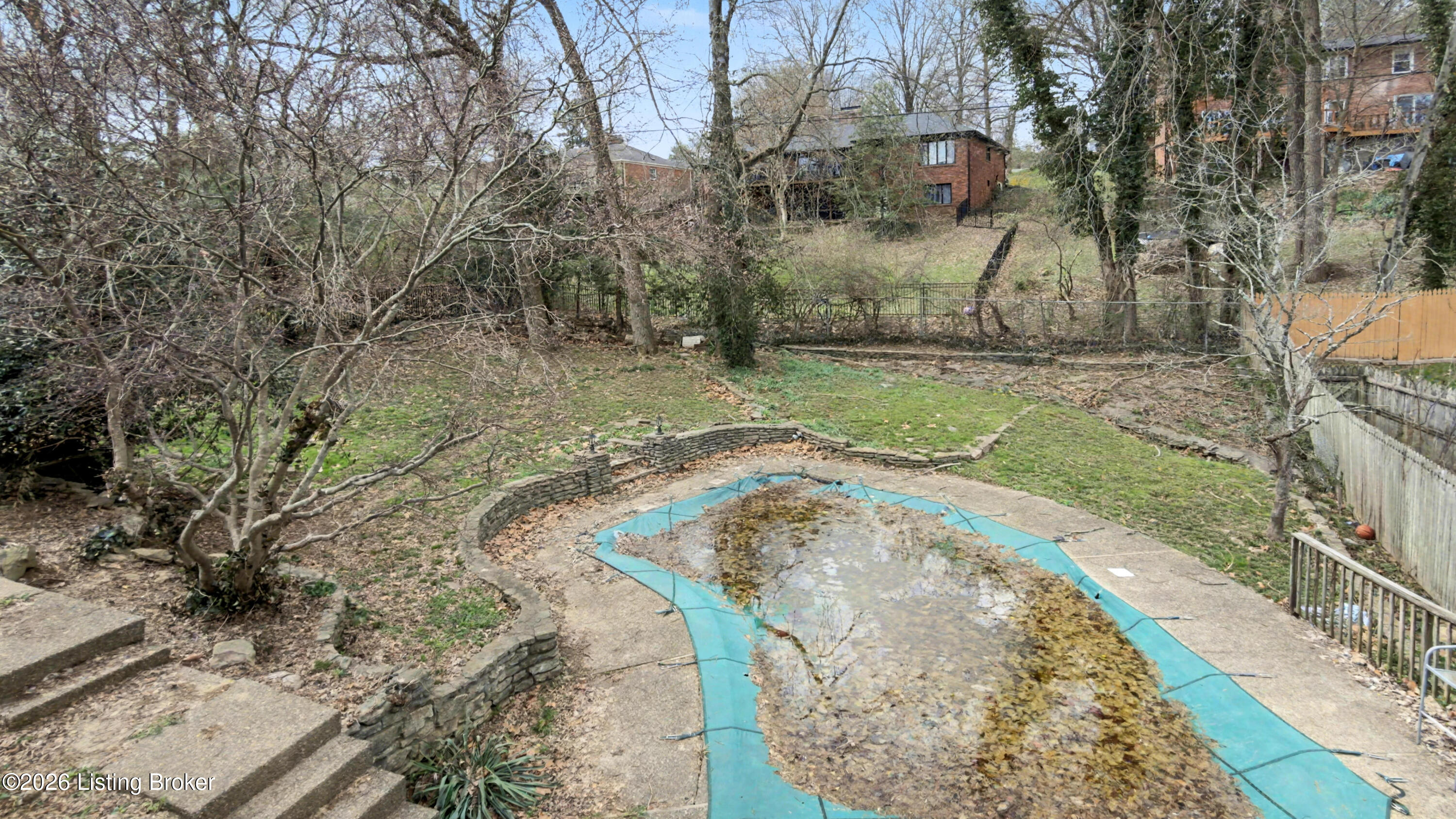 2406 Phoenix Hill Dr