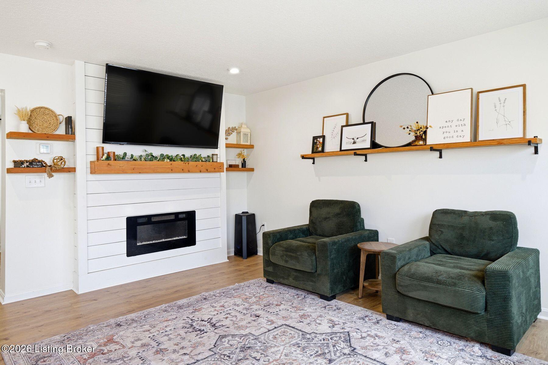 112 Ravens Nest Ct