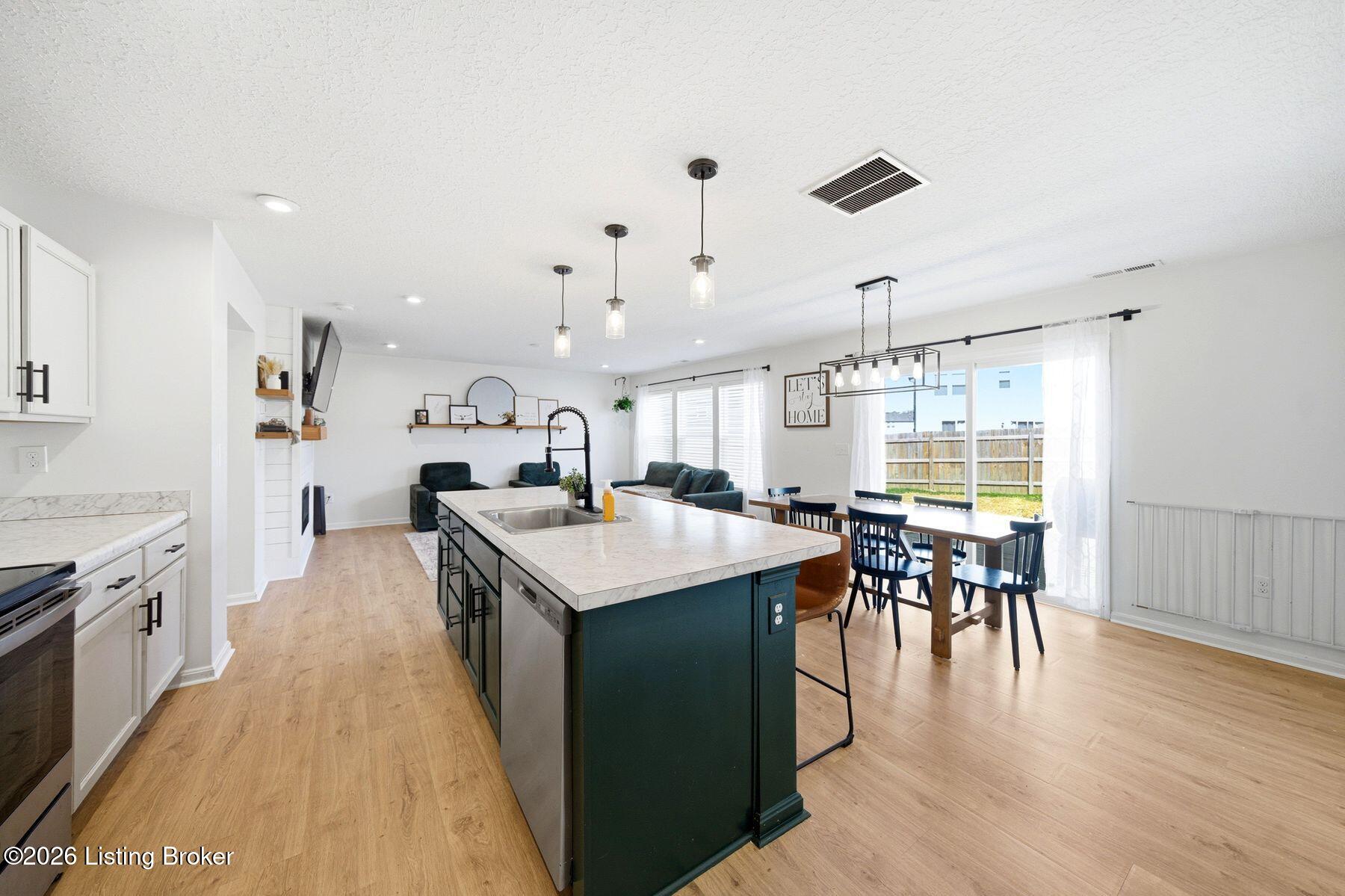 112 Ravens Nest Ct
