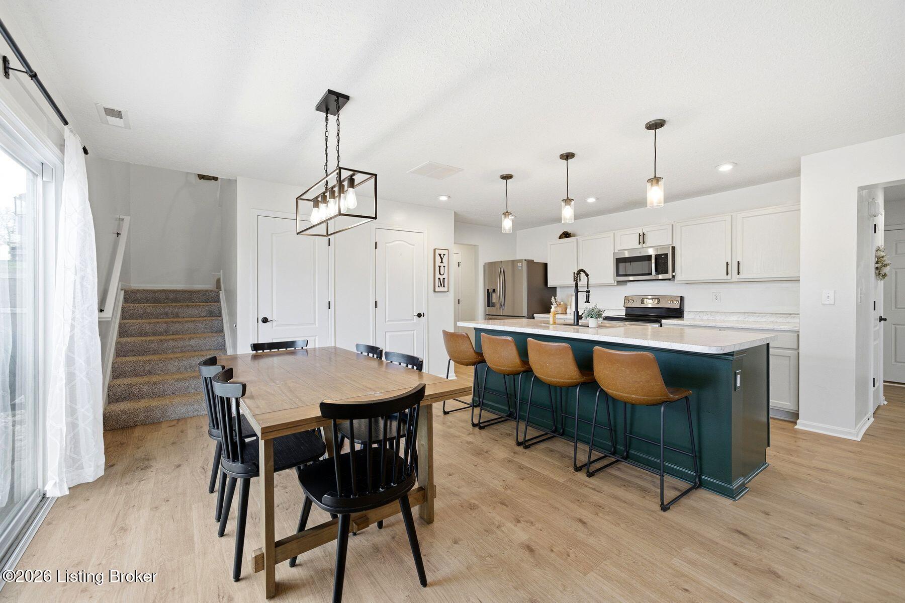 112 Ravens Nest Ct