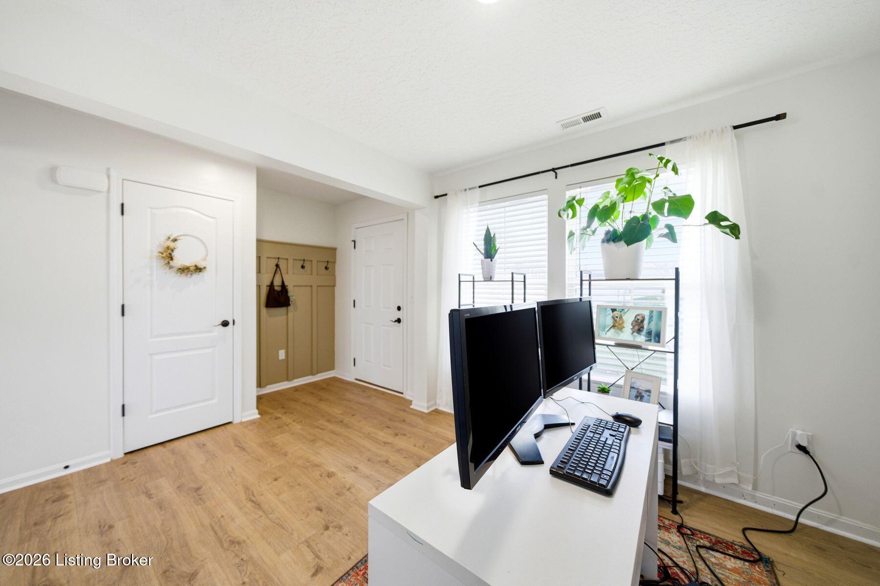 112 Ravens Nest Ct