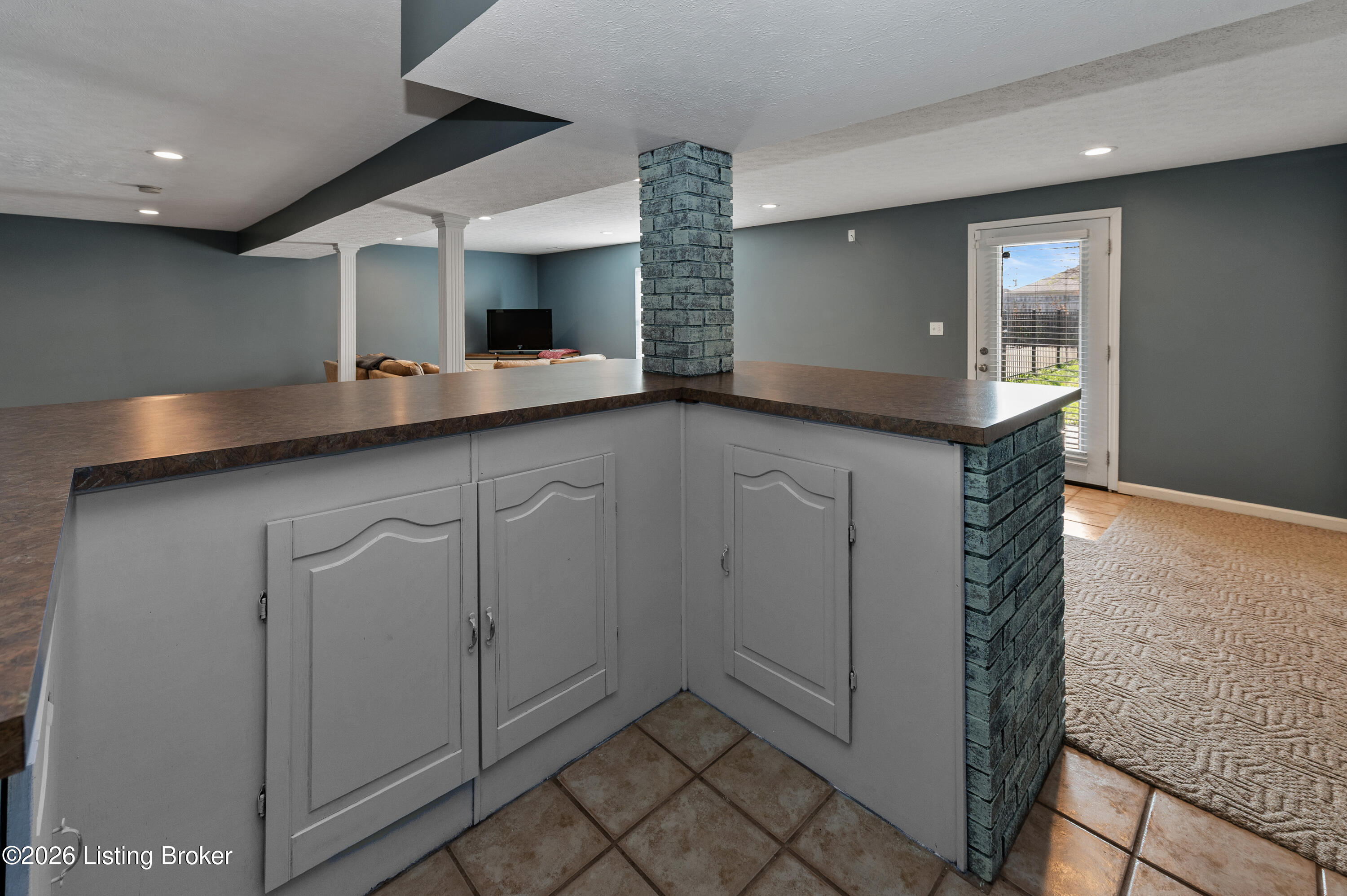 269 Beechwood Ave