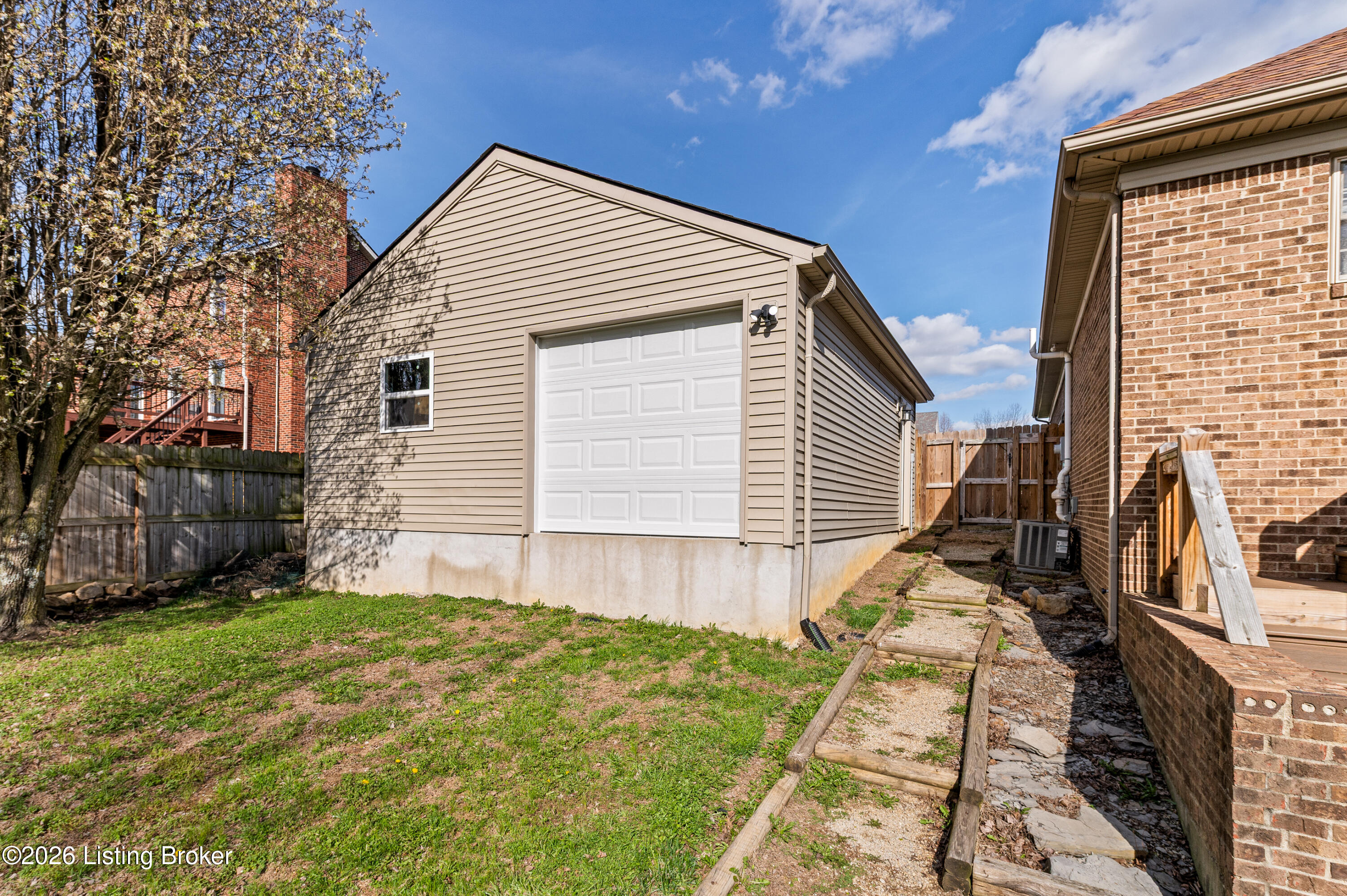 269 Beechwood Ave