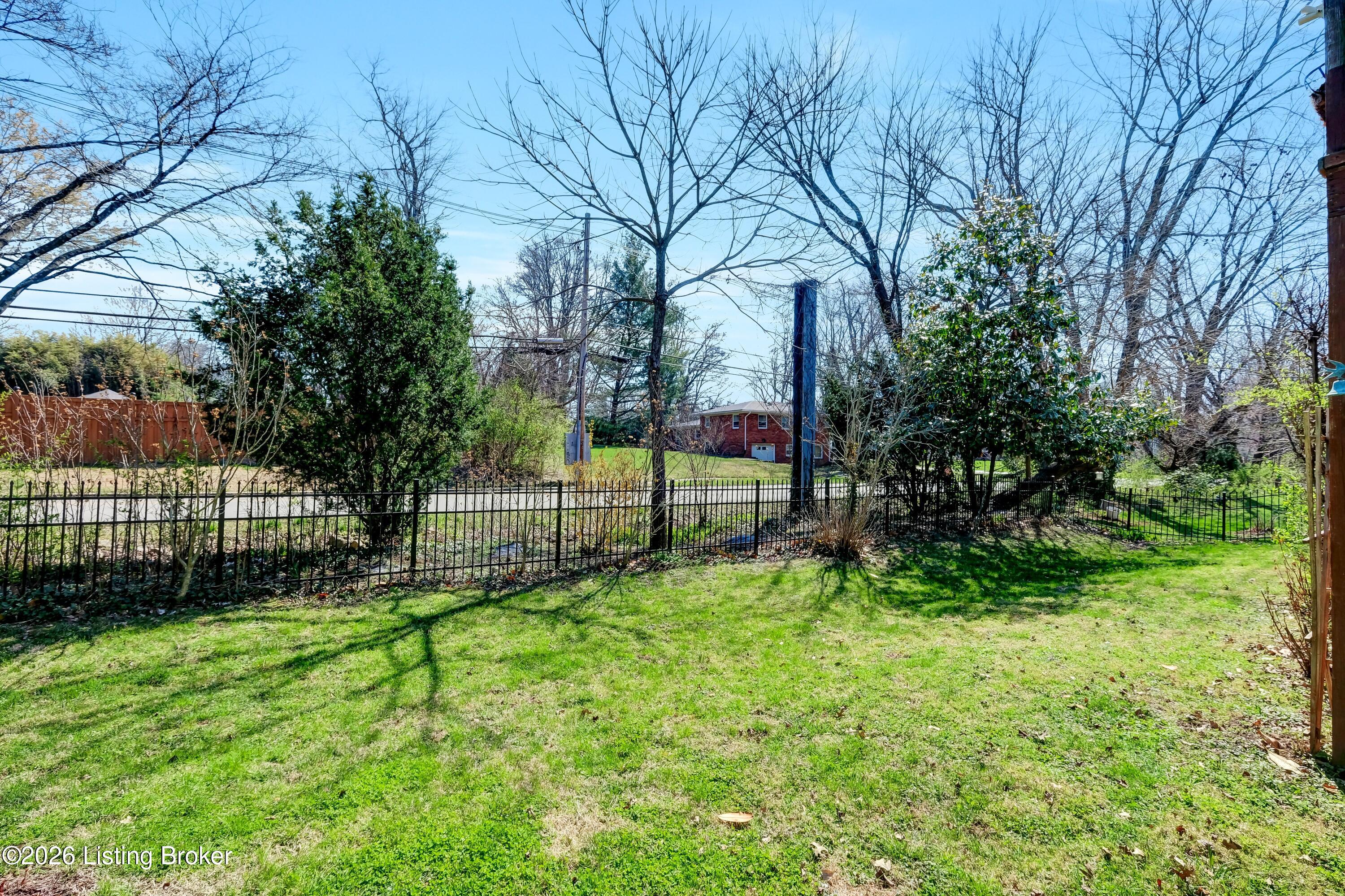 107 Ambling Way