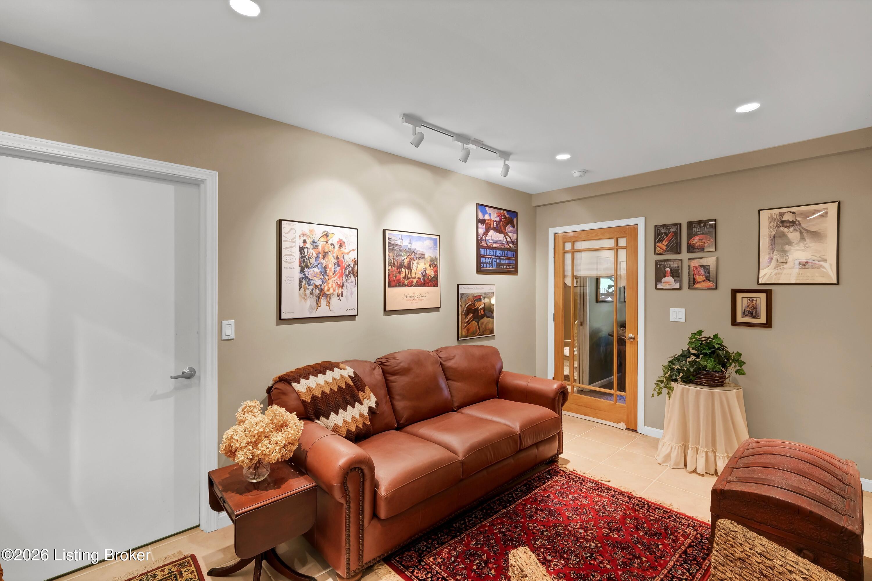 107 Ambling Way