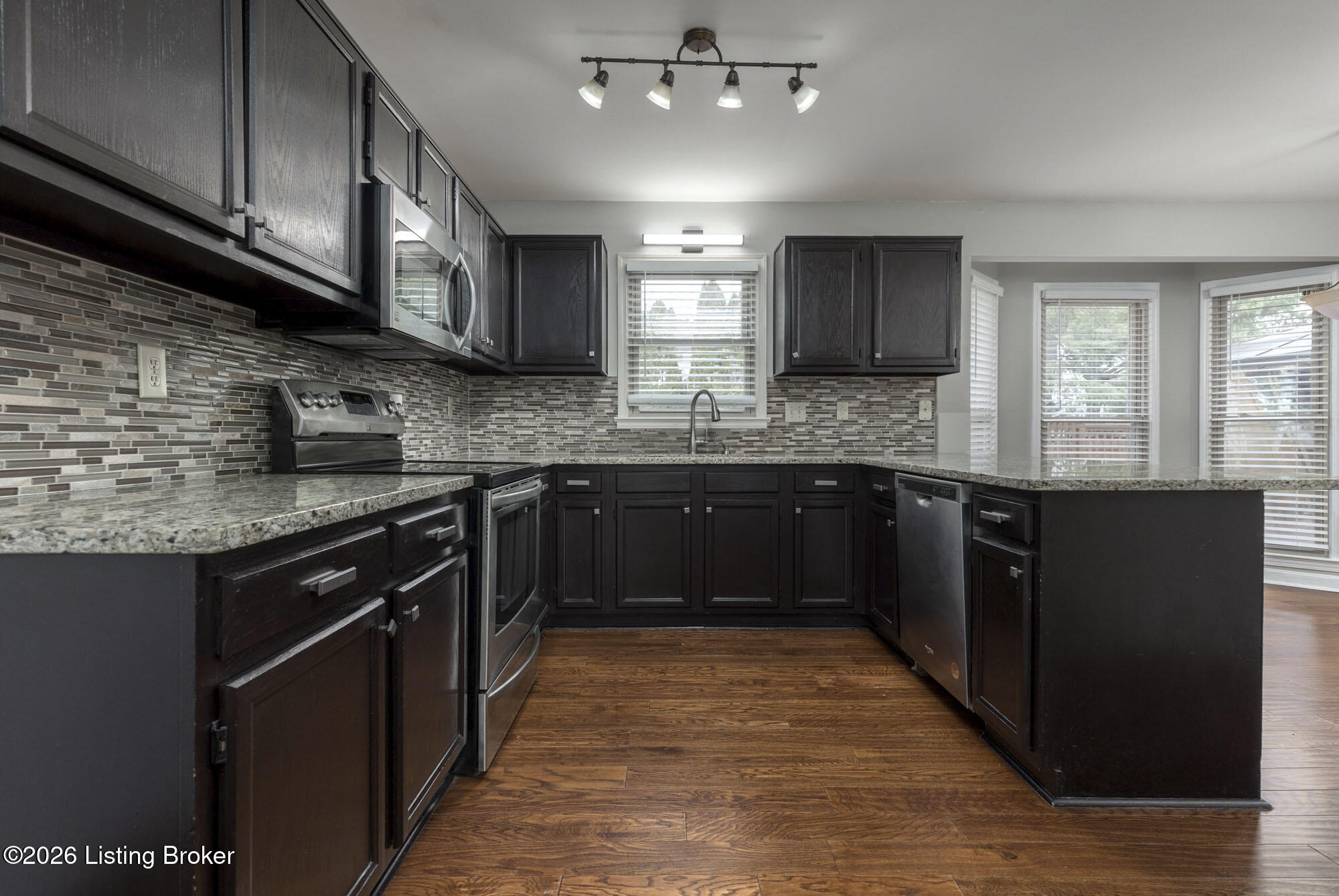10417 Scarlet Oak Ct
