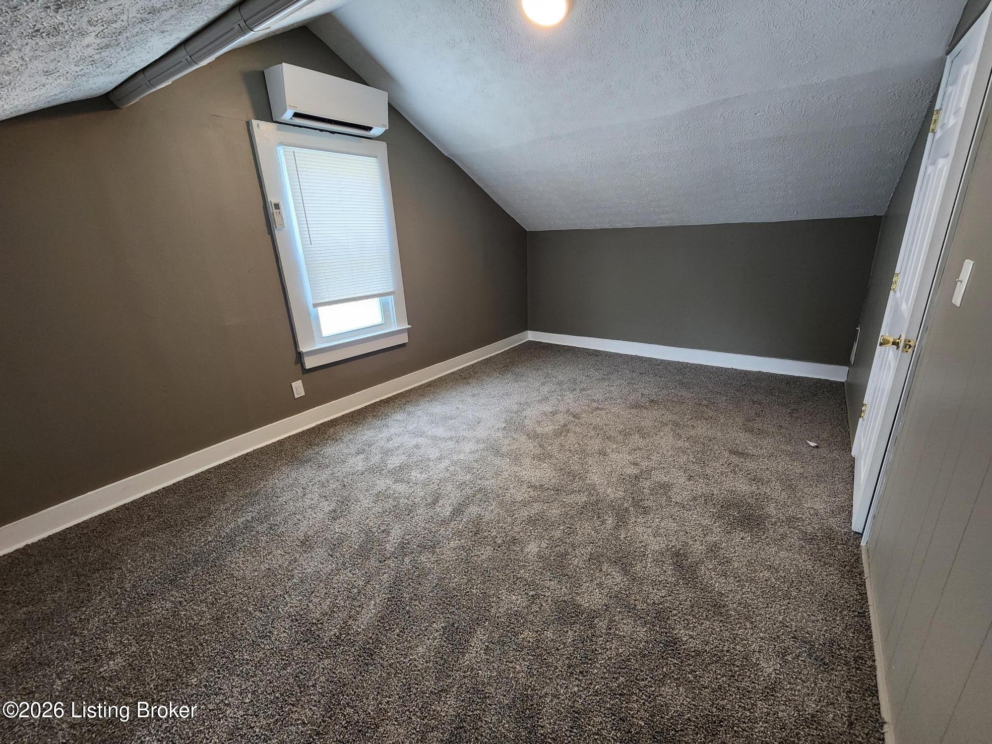 337 W Kenwood Way