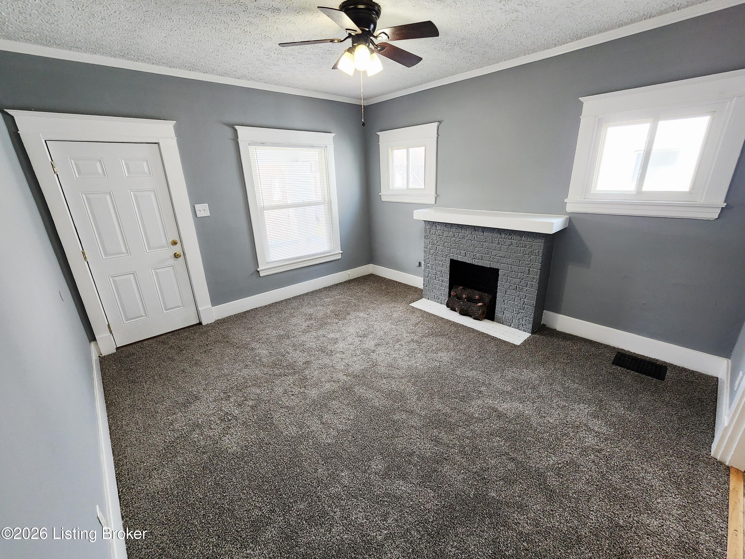 337 W Kenwood Way