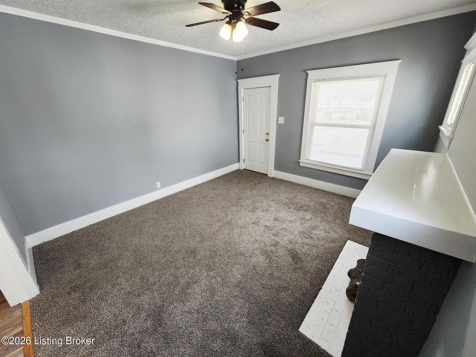 337 W Kenwood Way
