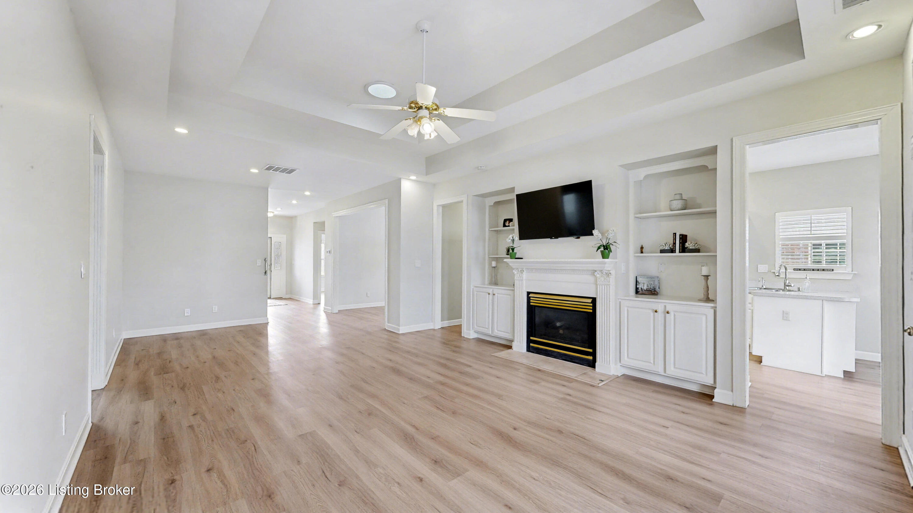 10517 Sawyer Pl
