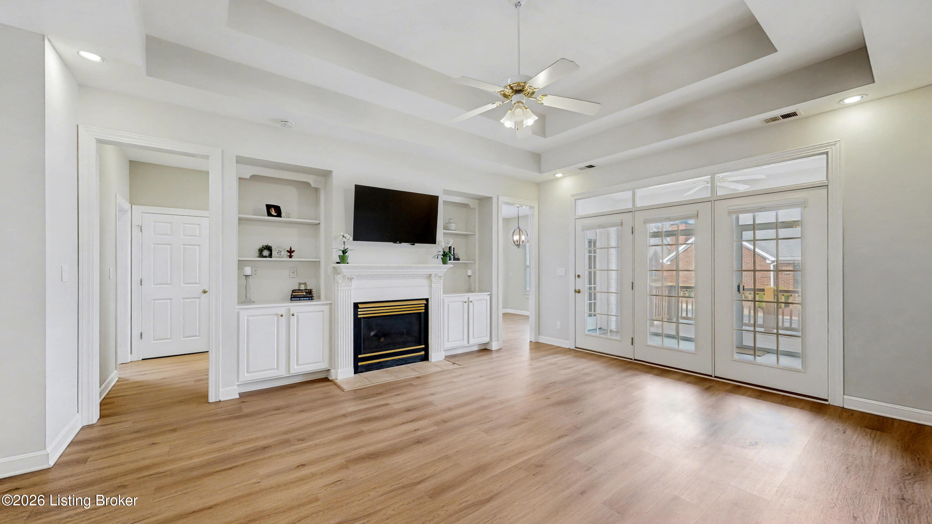 10517 Sawyer Pl