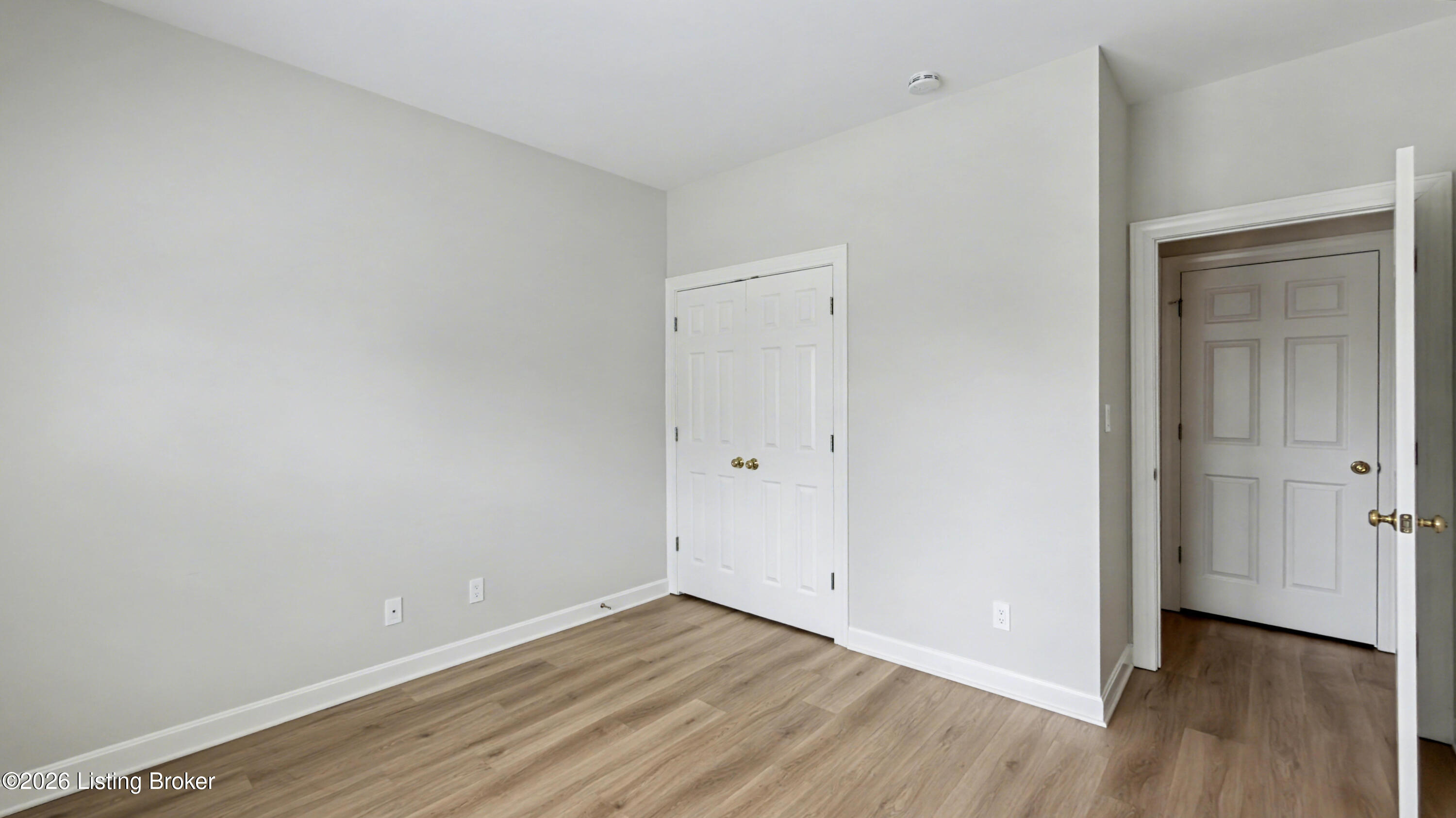 10517 Sawyer Pl