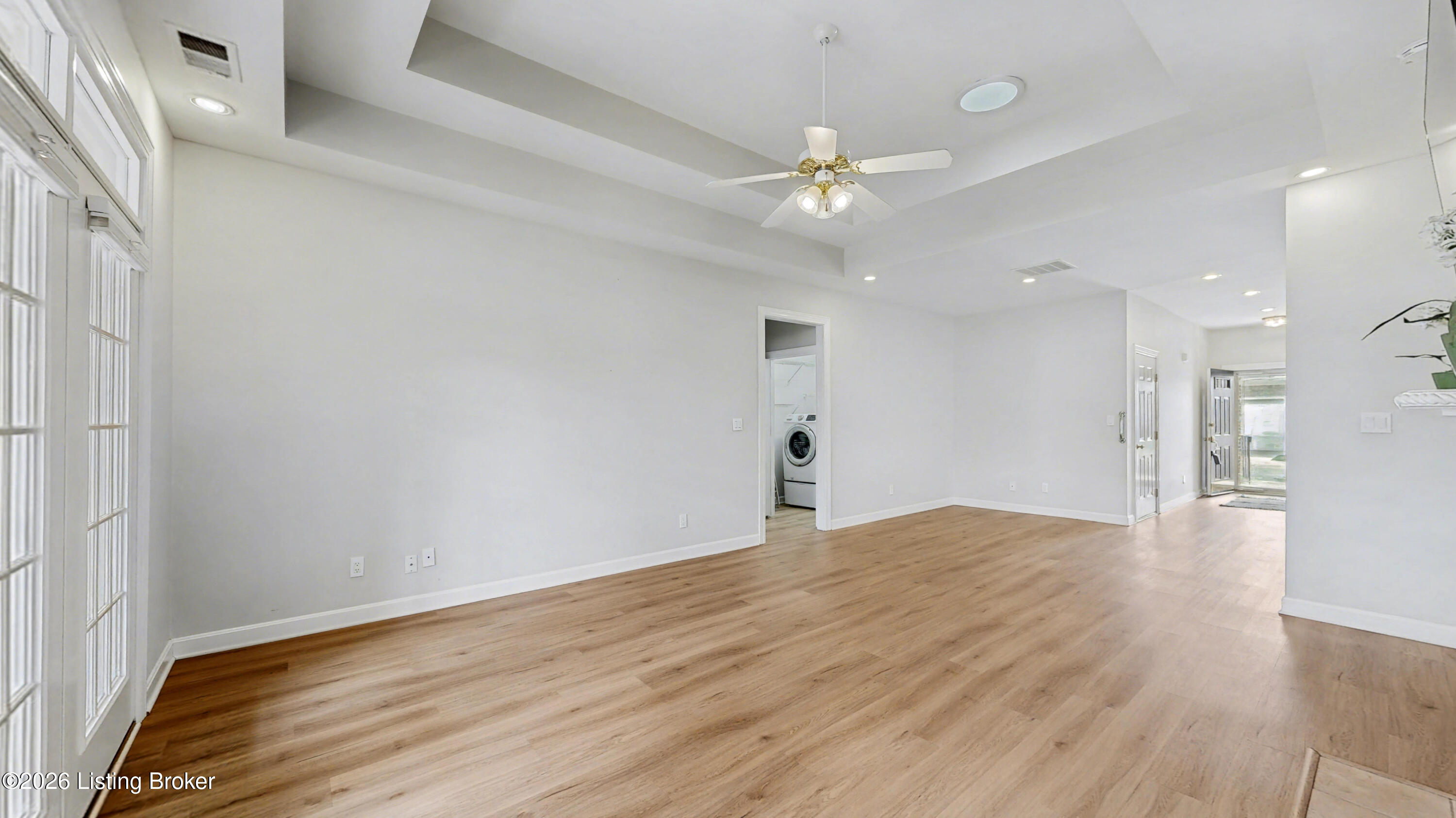10517 Sawyer Pl