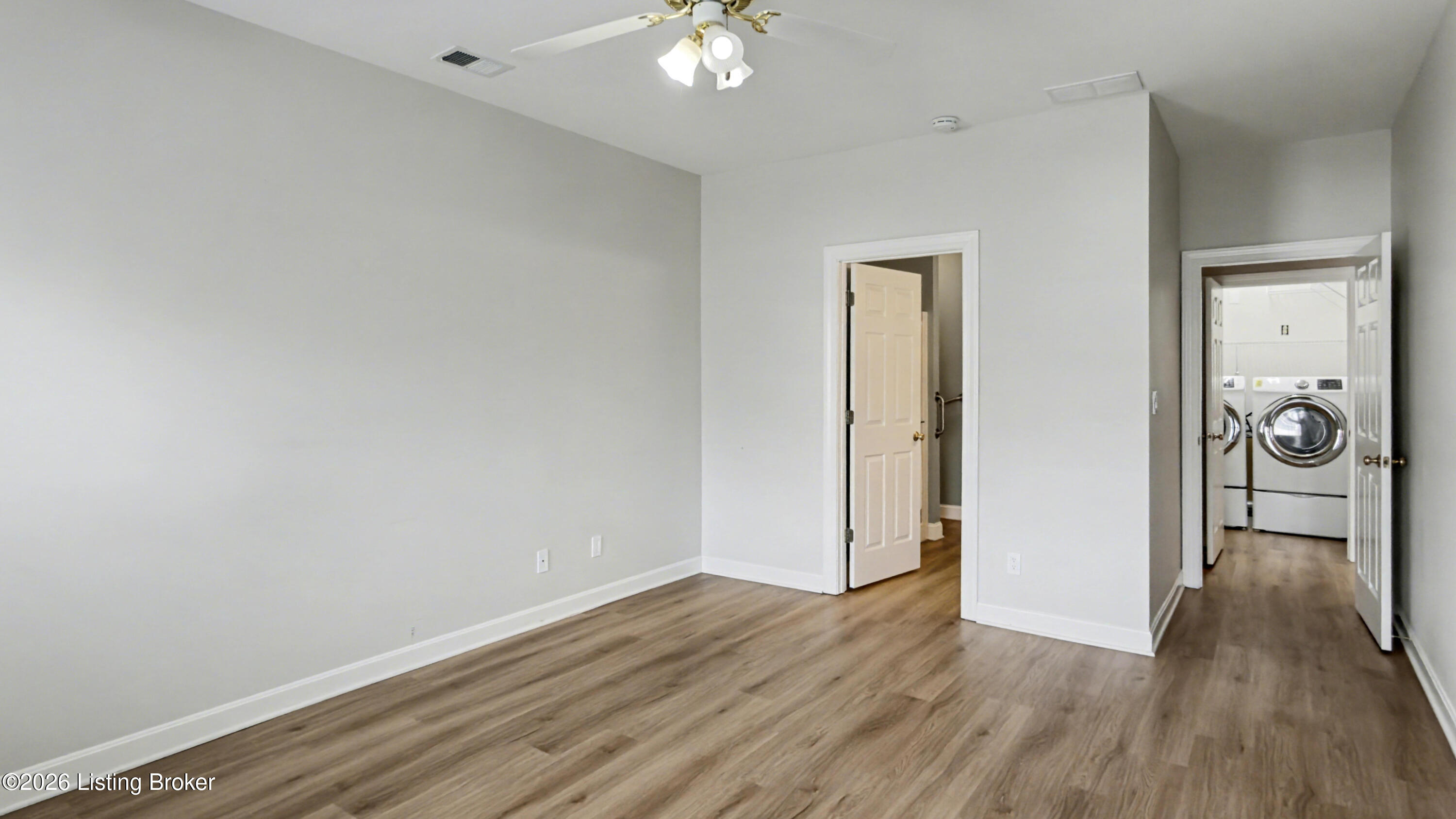 10517 Sawyer Pl