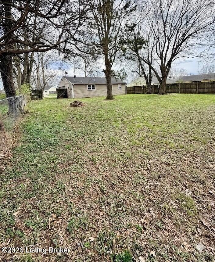 7319 Betsy Ross Dr