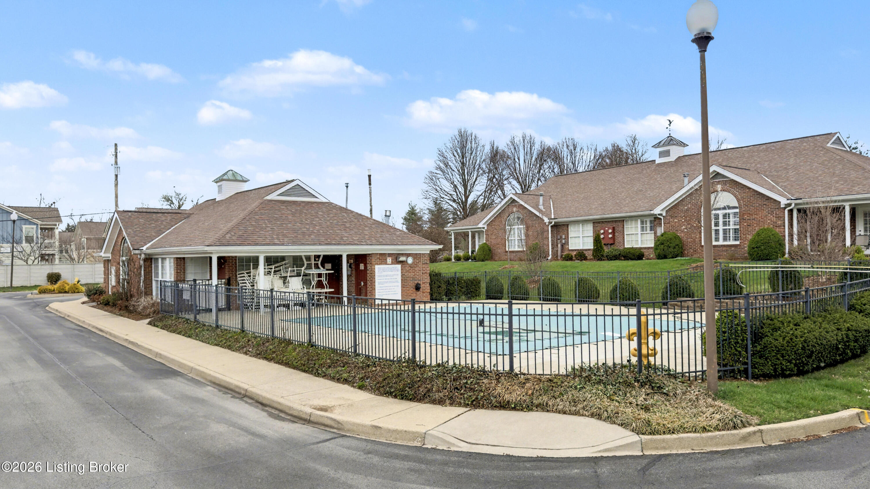 10545 Eagle Pines Ln