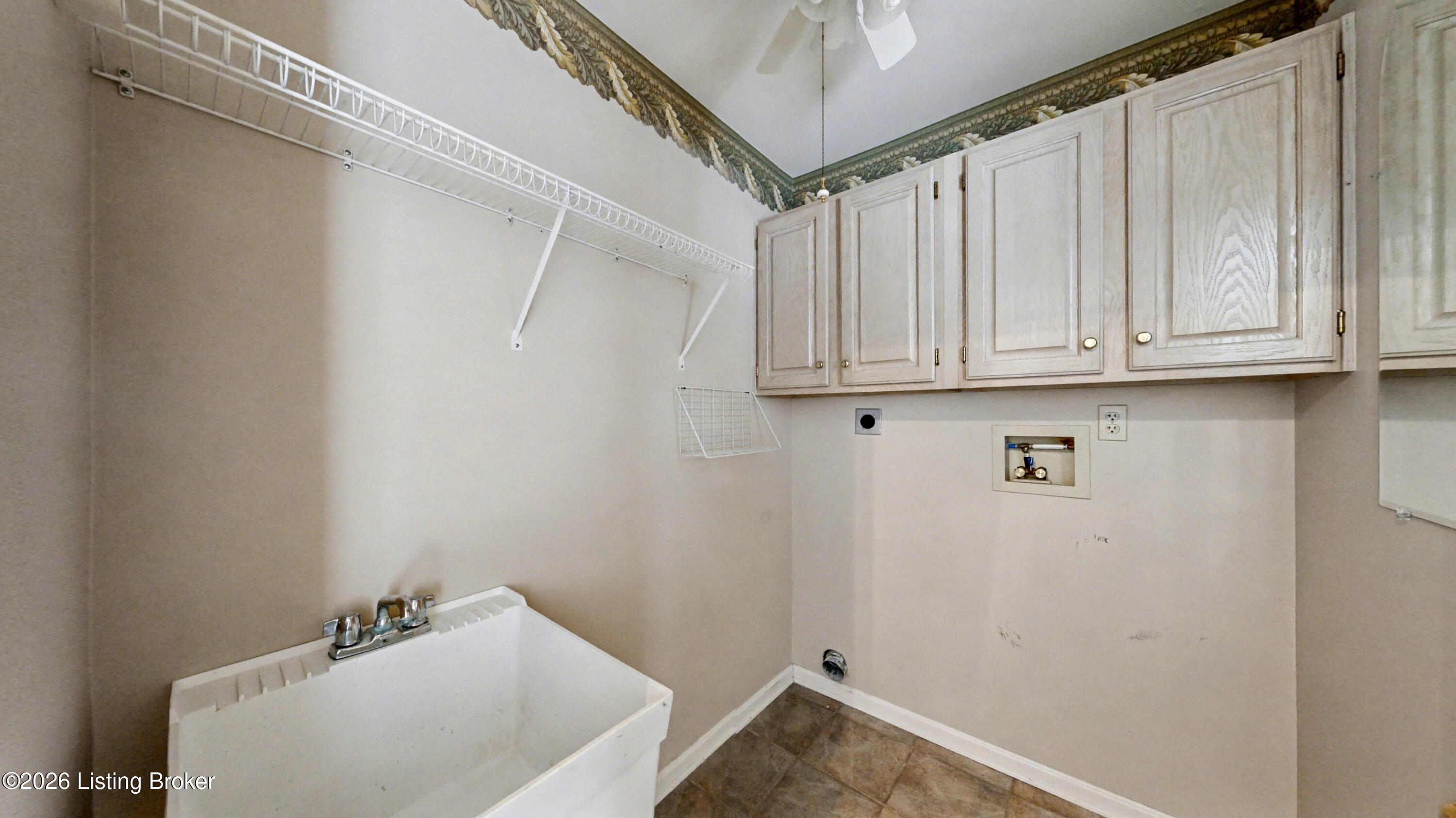 10545 Eagle Pines Ln
