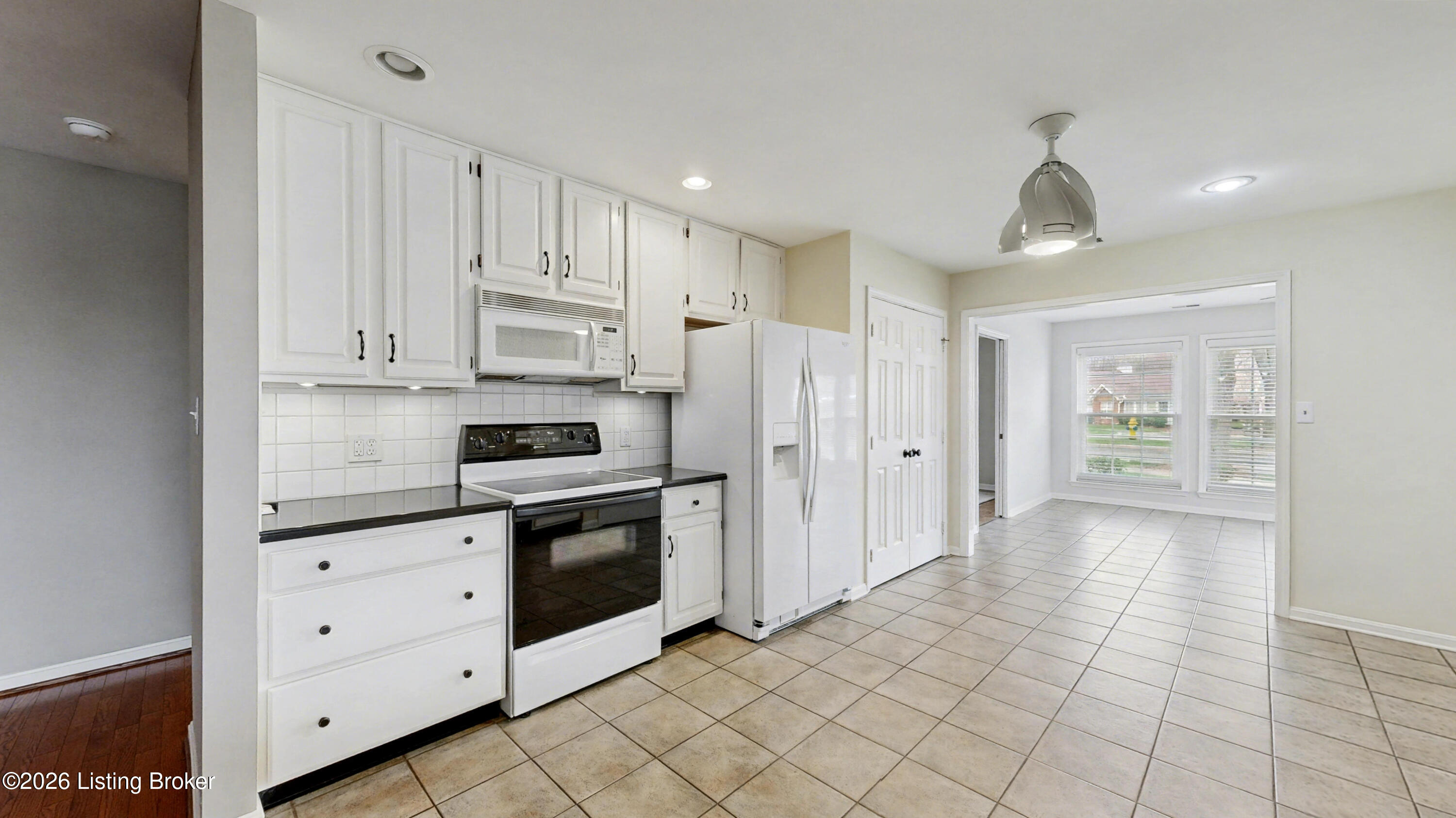 10545 Eagle Pines Ln