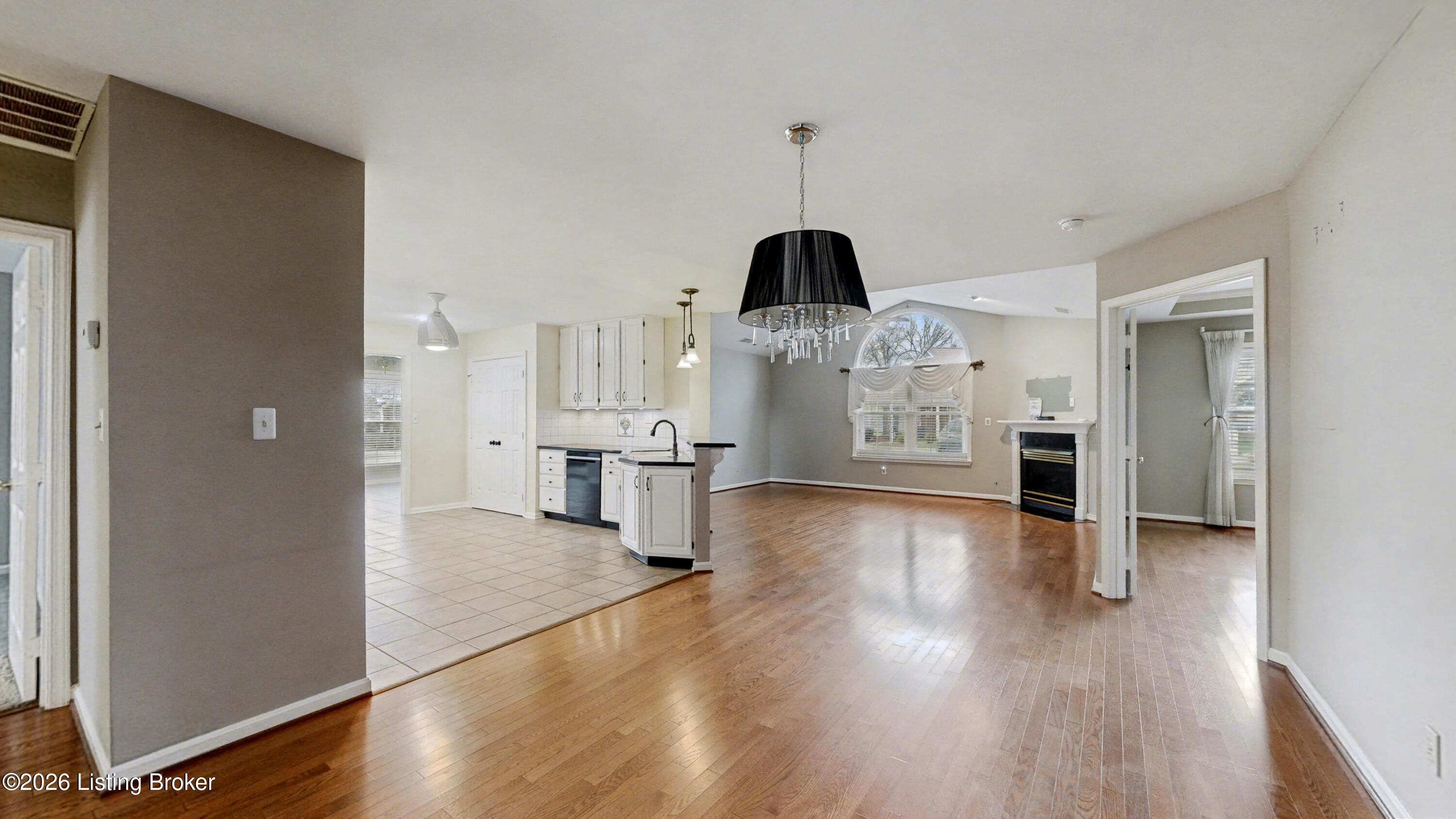 10545 Eagle Pines Ln