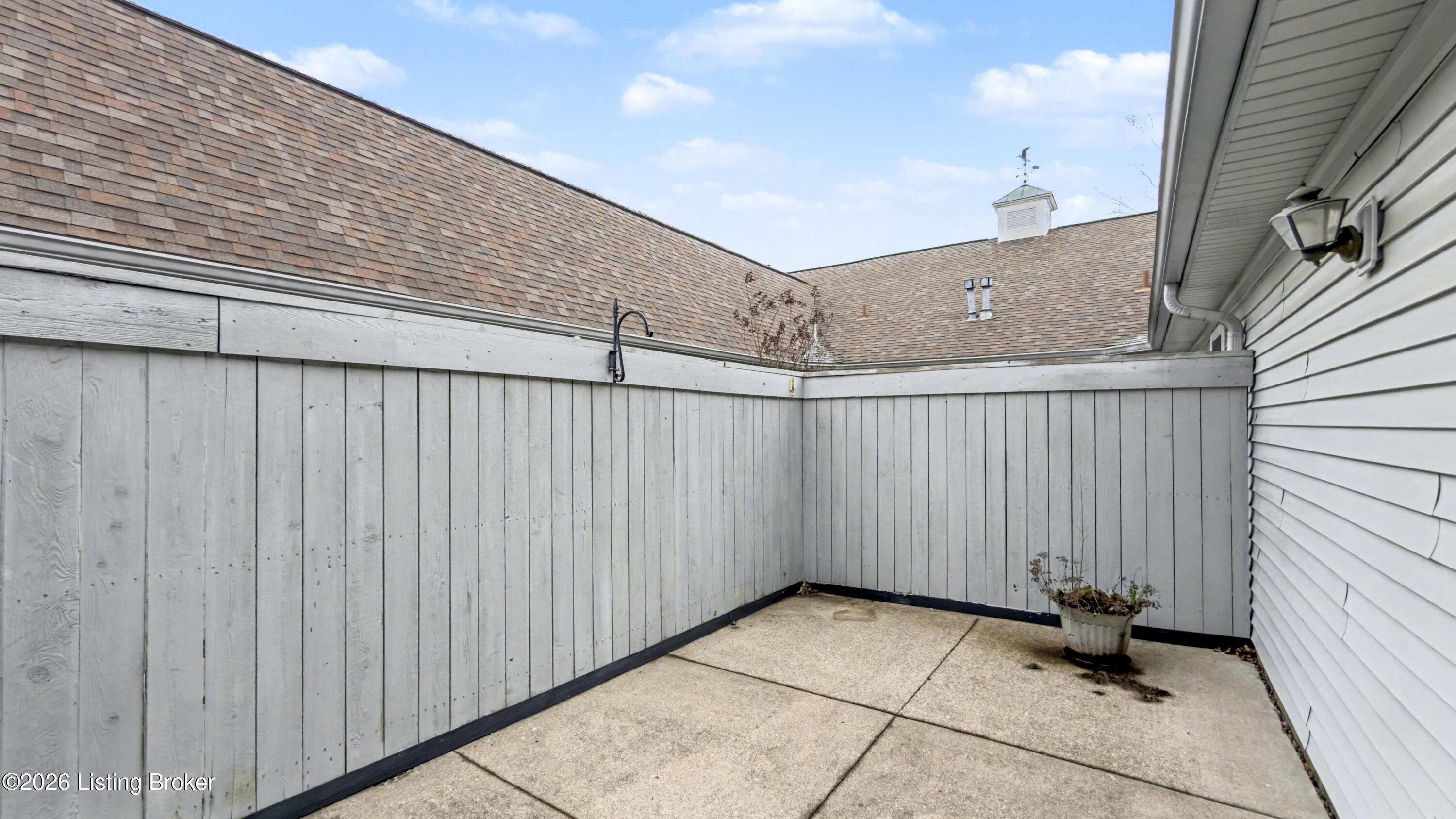 10545 Eagle Pines Ln
