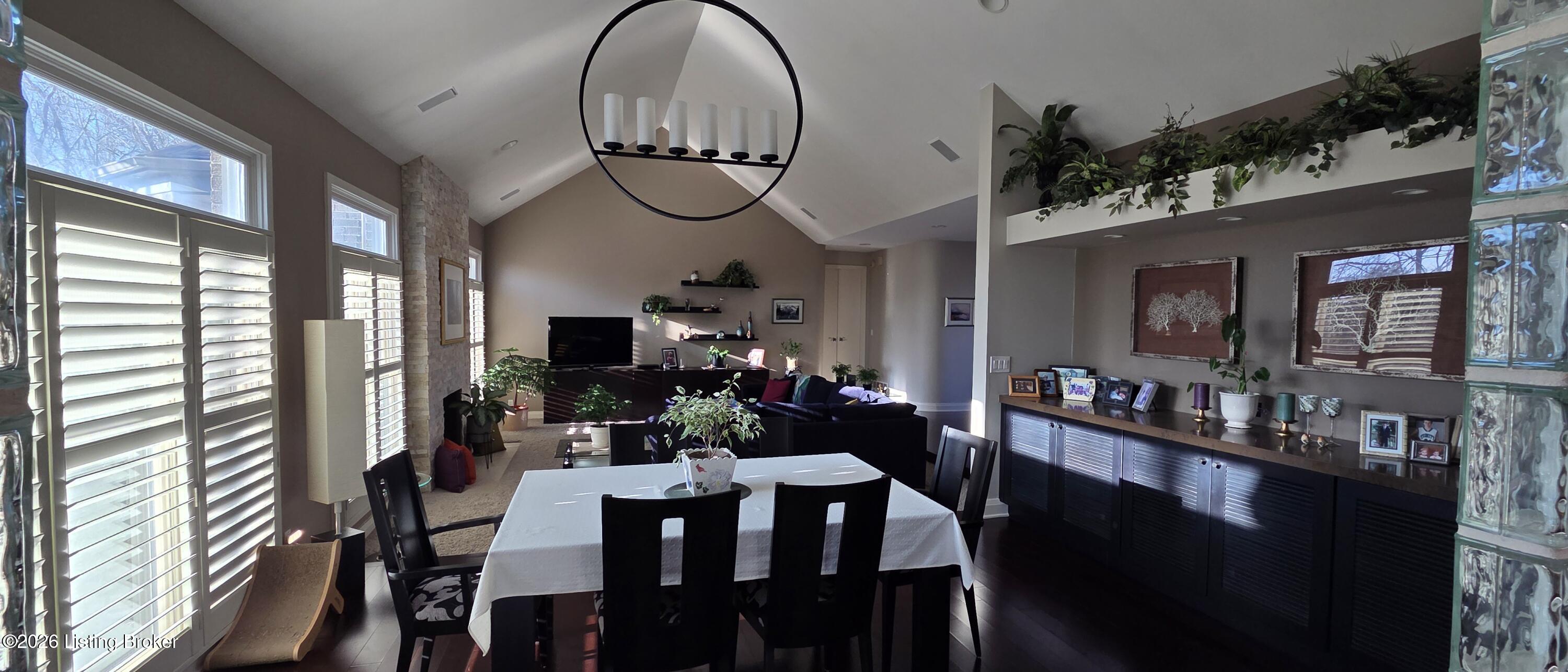 2802 Mockingbird Ct