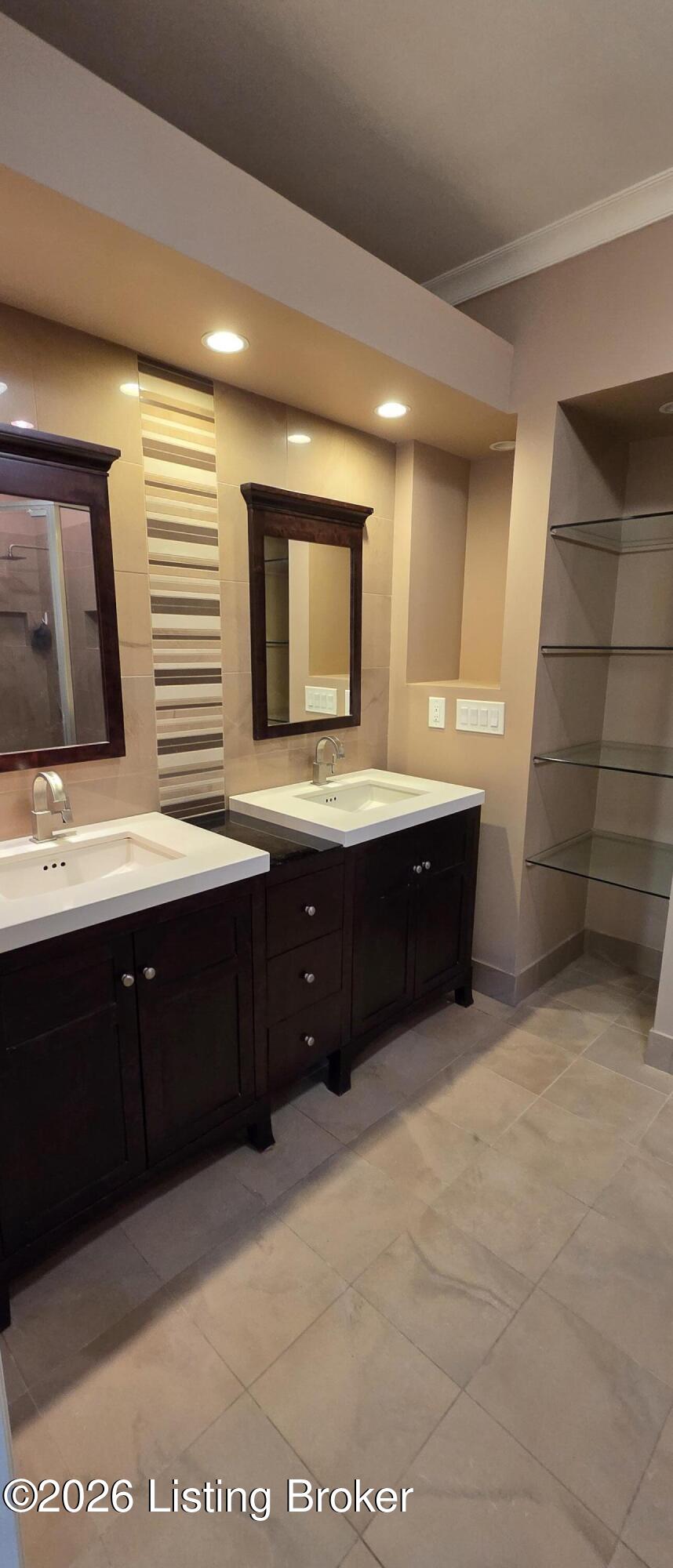 2802 Mockingbird Ct