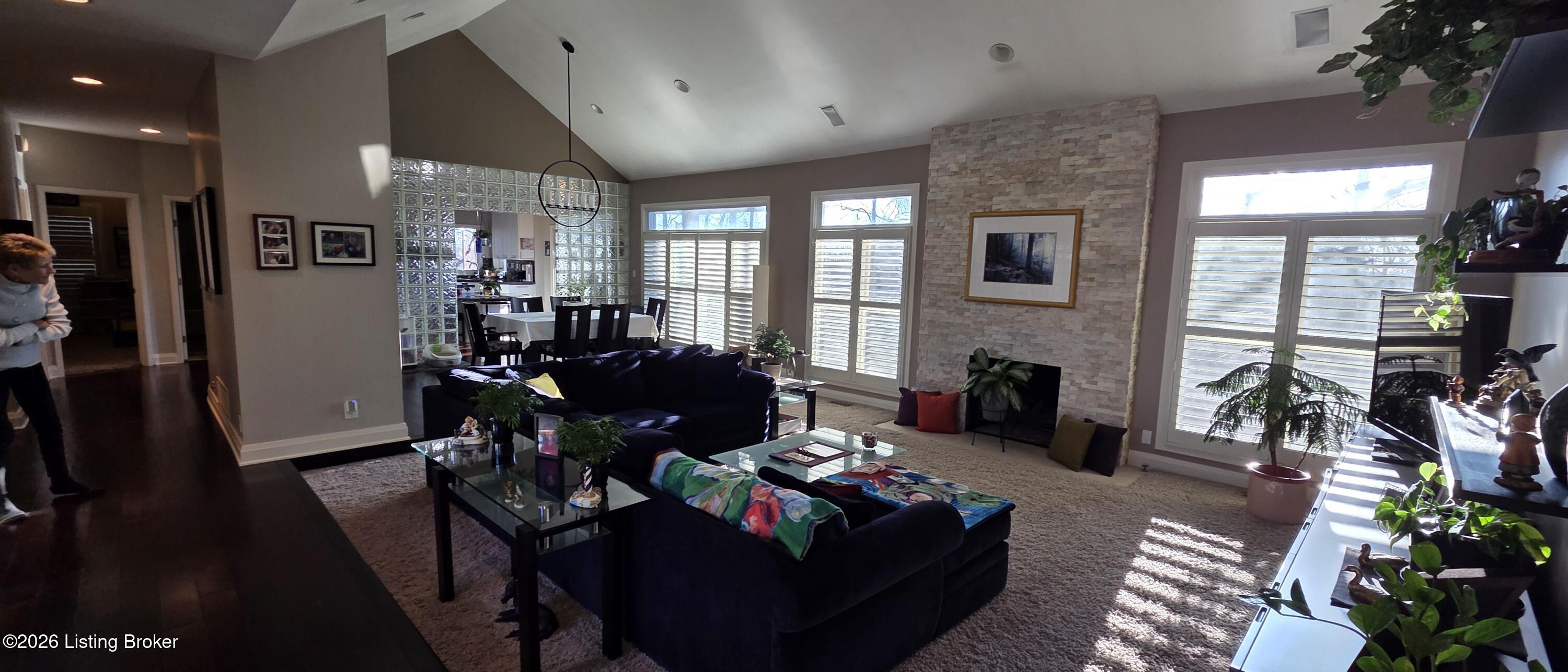 2802 Mockingbird Ct
