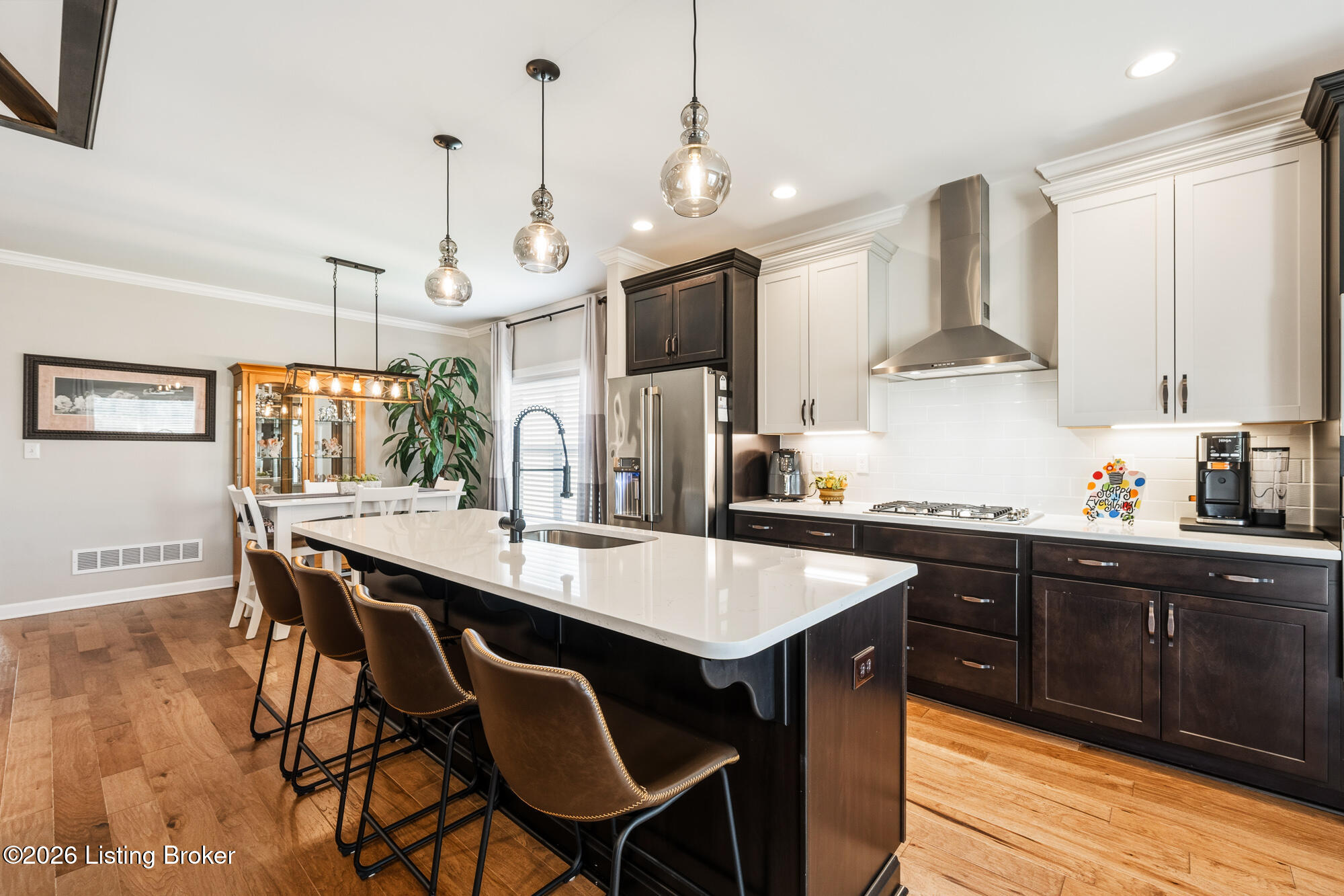 2421 Middle Creek Ct
