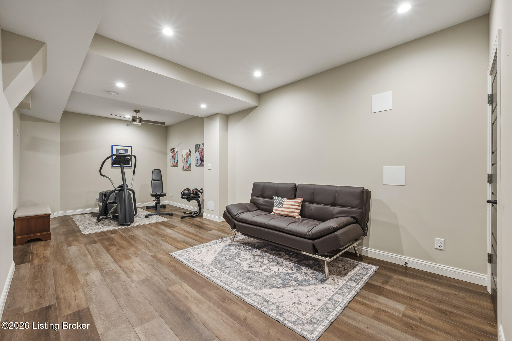 2421 Middle Creek Ct