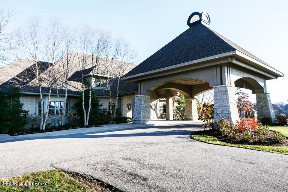 2421 Middle Creek Ct