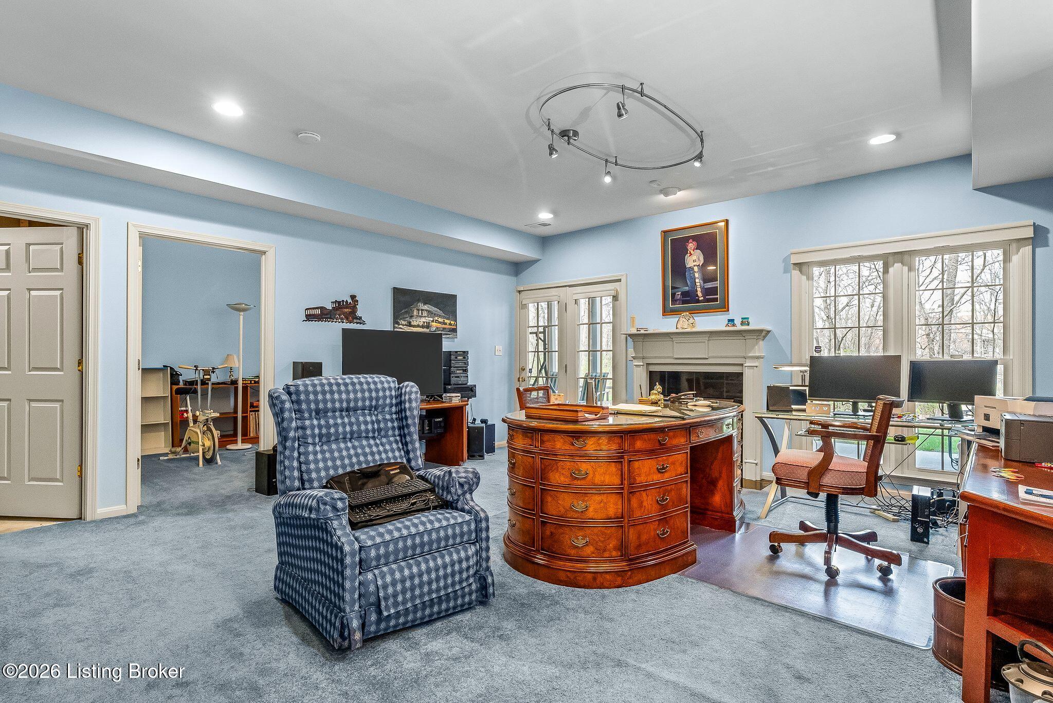 10103 Cave Creek Rd