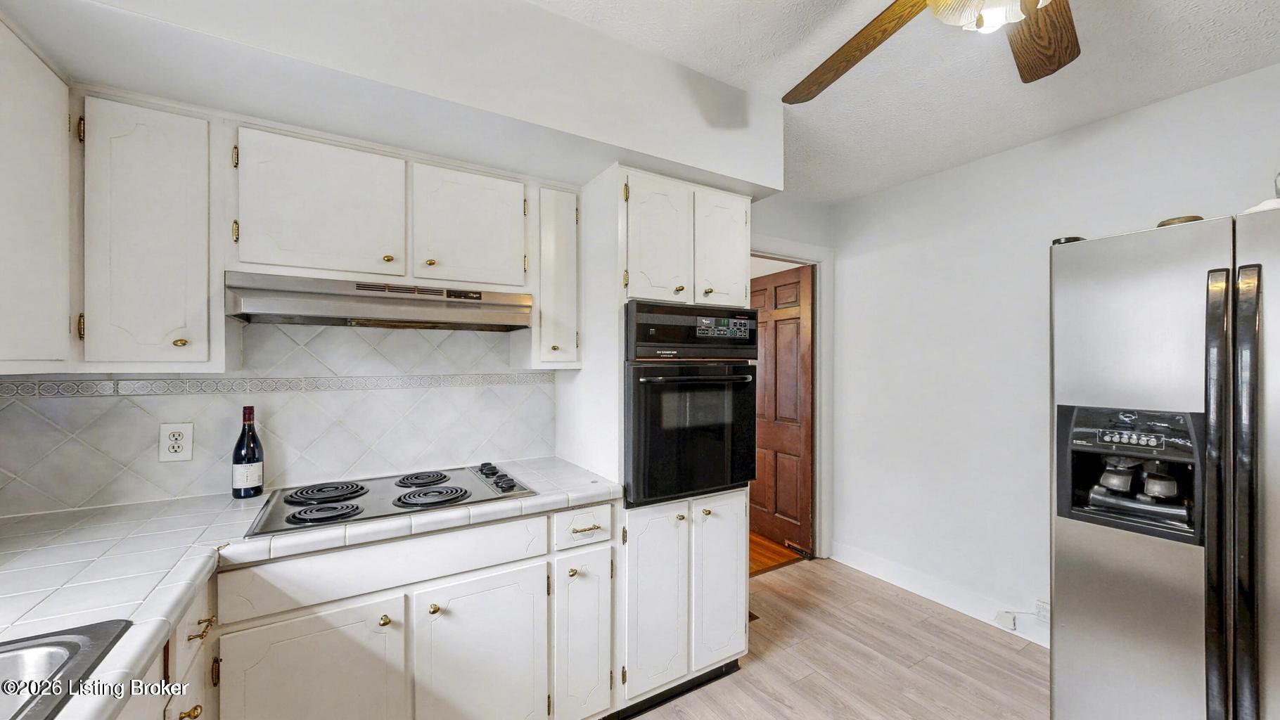 2438 Bradley Ave