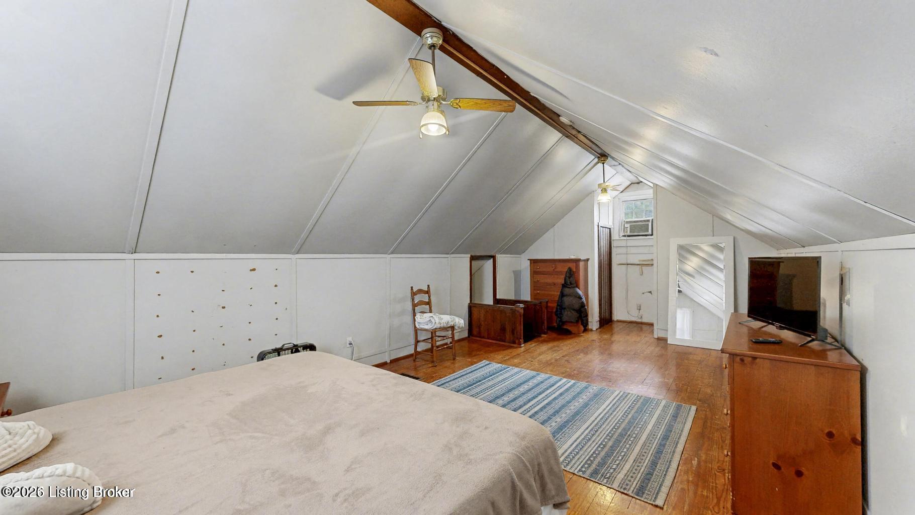 2438 Bradley Ave
