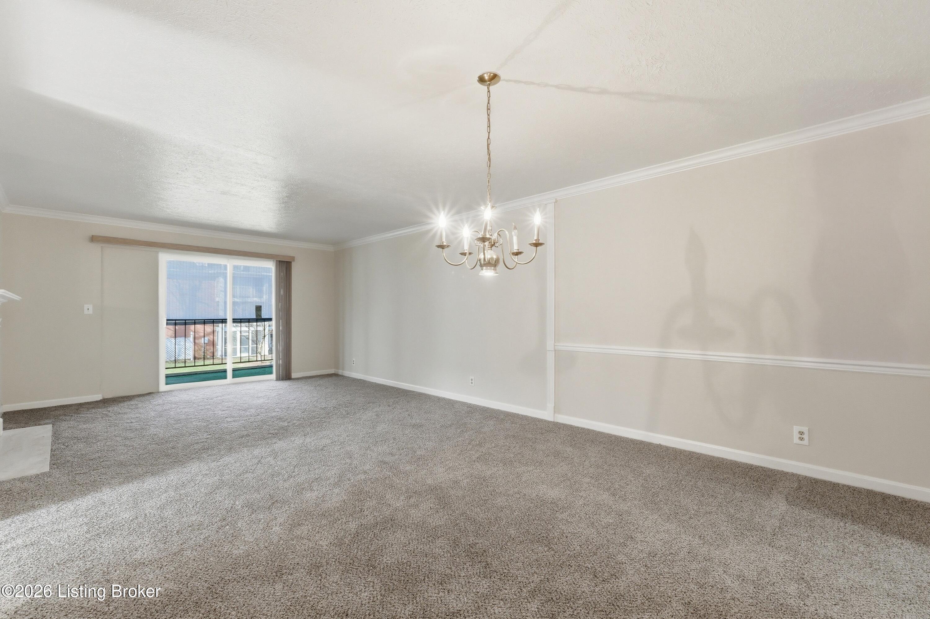 906 Donard Park Ave
