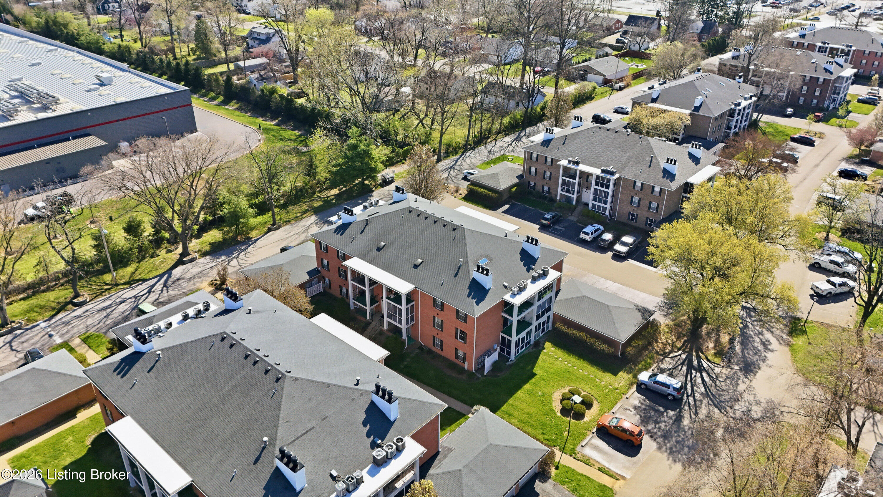 906 Donard Park Ave