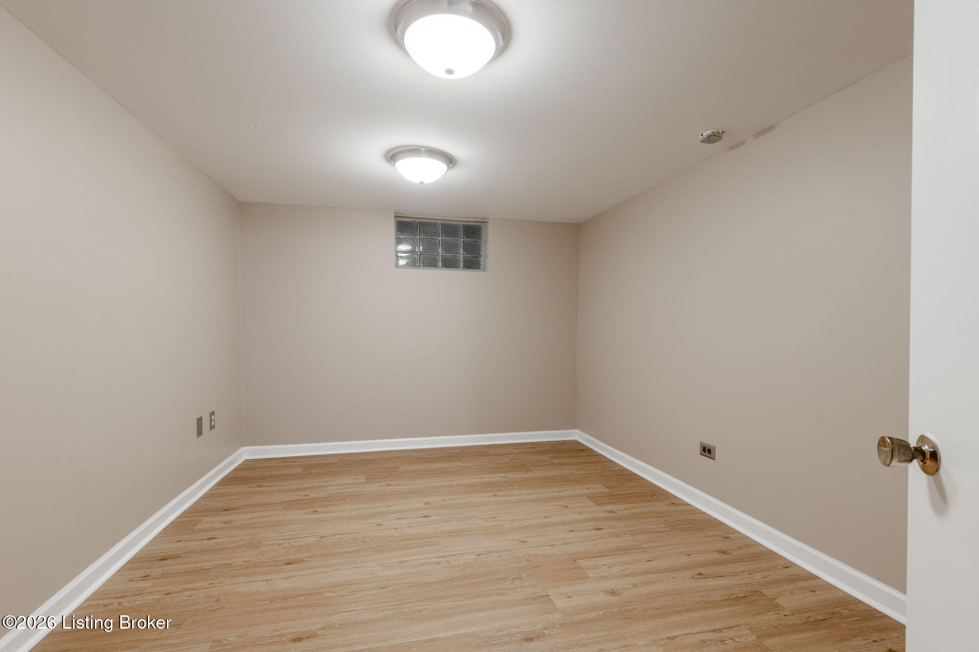 3108 Hewitt Ave
